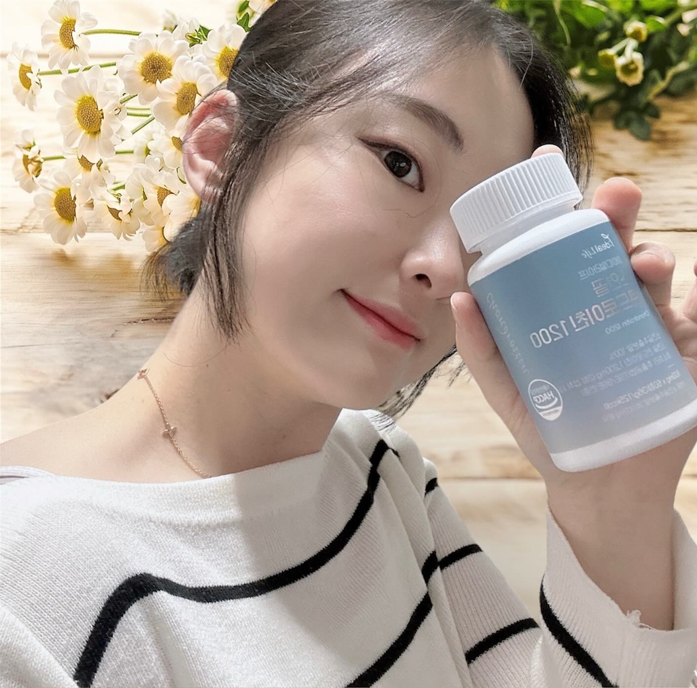 #협찬 
✿아이디얼라이프 소연골 콘트로이친 1200✿

☆자고 일어났는데 찌뿌둥한 몸
☆운동하면서 나는 관절 소리
☆출산,육아 후 시큰해진 몸

요즘 일도 많고 운동도 하면서 바쁘게 살아가니
어쩔수없이 몸이 뻐근해 지더라구요..ㅠㅠ
가족들도 관절이 좋은 편은 아니라🥲
같이 먹을 수 있는 관절 영양제가 있어 좋네용

그리고 목넘김이 편하게 
알약냄새도 없고 작은 사이즈로 나와 섭취하기 최고! (๑˃́ꇴ˂̀๑)

이젠 건강챙기면서 다이어트도 할려고 합니다💪🏻
.
.
.
#광고 #아이디얼라이프 #콘드로이친 #소연골 #소연골콘드로이친 #관절케어 #관절영양 #저분자콘드로이친 #콘드로이친추천 #운동하는여자 #헬스타그램 #헬린이식단 #선팔하면맞팔🙆 #셀피그램