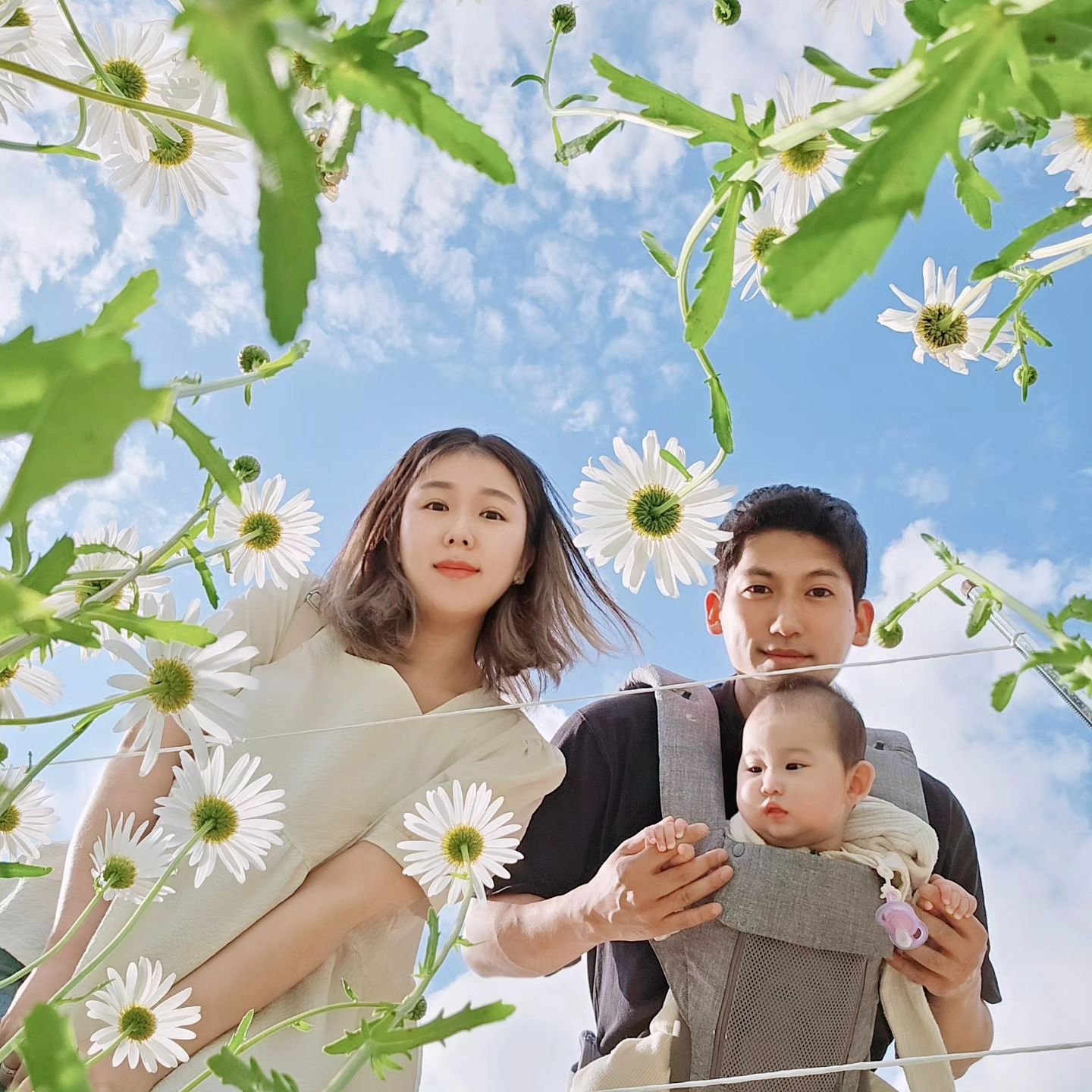 요즘 MZ들은 이렇게 찍는다던데
(옆에 있던 젋은 커플 따라하기)