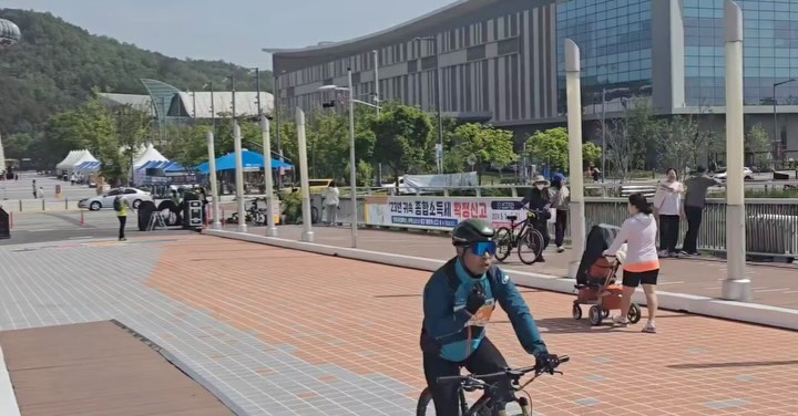 3일간 빡센 스케줄은 끝‼️
이제 더워서 못달리겠다…
가을 대회 준비하자🏃🏻‍♂️

5월 10일 도민체전 1,500m 4’24s
5월 11일 도민체전 10k 35’14s
5월 12일 3대하천 5k 16’44s 
더위에 강해지자
노력은 배신하지 않는다.
반복된 훈련이 성과를 가지고 온다.

#충북도민체전 #3대하천마라톤대회 #crc청주러닝크루 #오창호수마라톤 #충북사랑 #쇠파이프 #청주 #청주카페사장님 #송절동카페 #청주디저트카페 #온앤드오프 #on&off #청주달리기 #청주런린이