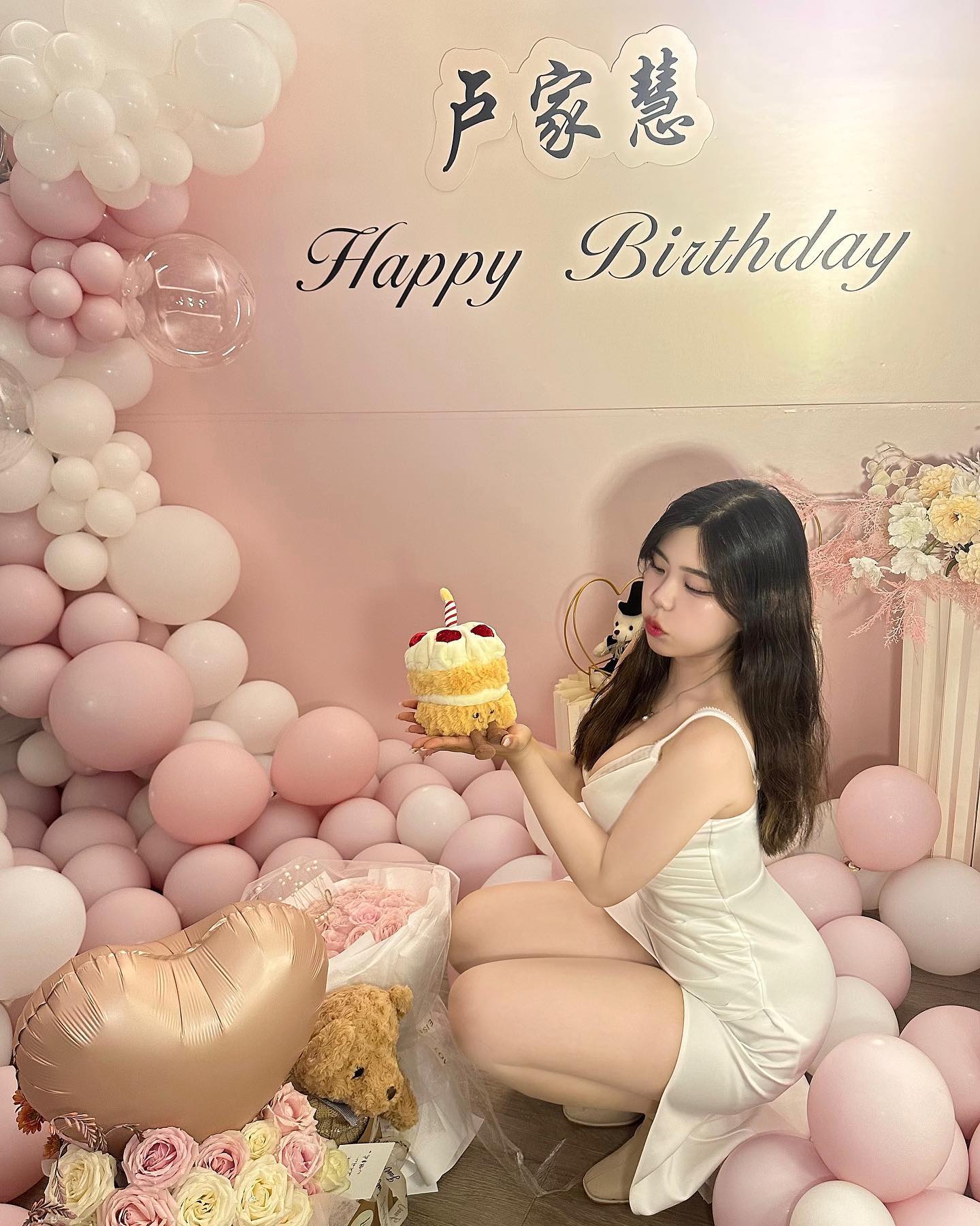 🎂 09/18 Happy birthday to me ღ 
-
#01년생 #22살 #일상스타그램 #소통 #일상 #좋아요반사 #셀스타그램 #01 #01line #좋아요그램 #selfie #daily #맞팔 #선팔맞팔 #좋반 #대학생 #한국유학생 #韩国人 #山东 #威海 #大学生 #大学生の日常 #韓国人 #韩国留学生 #첫줄좋반 #좋아요그램 #いいね返し #いいねした人全員フォローする #いいね #いいね返します #いいねした人で気になった人フォロー