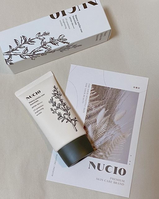 쩡🐰 on Instagram: ".#제품협찬 @nucio_official 누씨오 부활초 선크림☀️ 2차완판까지 된 품절대란이였던, 부활초크림라인 신제품으로 4계절 내내 사용가능한 속건조, 속보습 잡아주는 부활초선