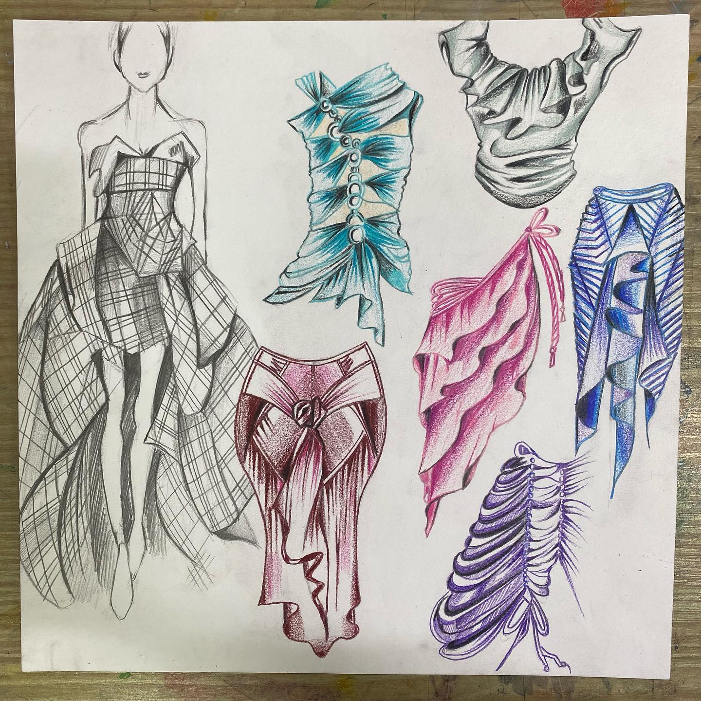 #최병문미술학원온라인전시
#artcbm
#fashion
#fashionillustration 
#art 
#artwork
#fashiondrawing

하트 많이 눌러주세욥 ,,,💞💞💞