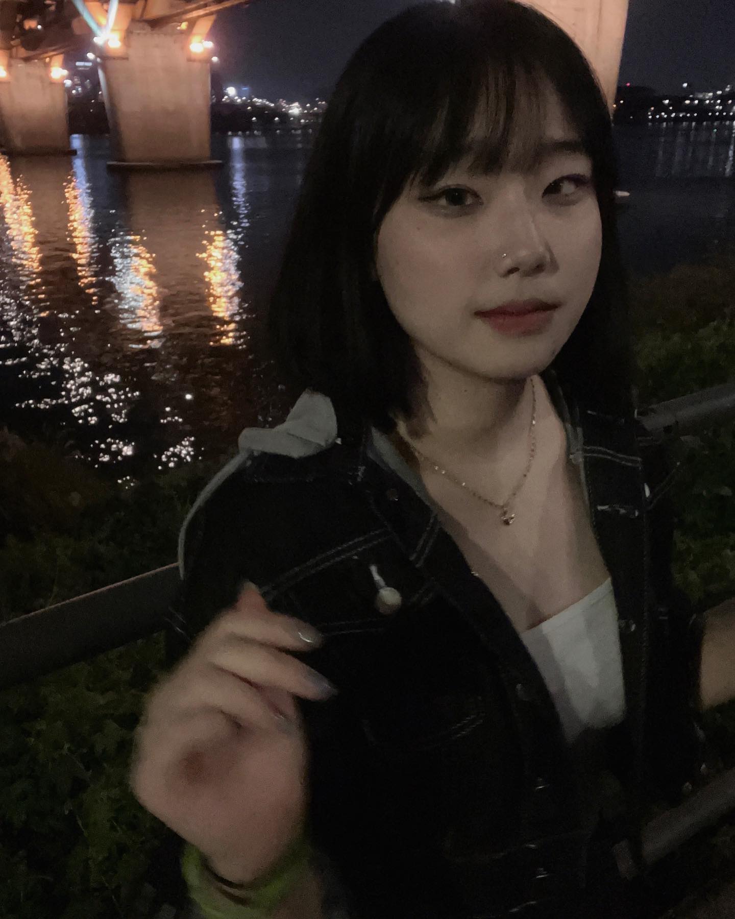 📷