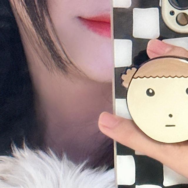  다정 | 프리랜서 모델 on Instagram: "#협찬 

작업량이 많으면 하루에 열 몇시간씩 작업을 하다 보니까
안 그래도 손목이 좋지 않은 편이였는데 진통이 슬슬 오더라구요

마른파이브에서 보내주신 일상용 스킨색 손목보호대를
착용하고 일주일간 실착용을 하며 일상생활 해보았는데
평소보다 진통도 덜 하고 얇은 재질이라 불편감도 없었어요!

#광고#프지마#마른파이브#marun5#프지마손목보호대
#프지마보호대#슬림보호대#스포츠보호대"