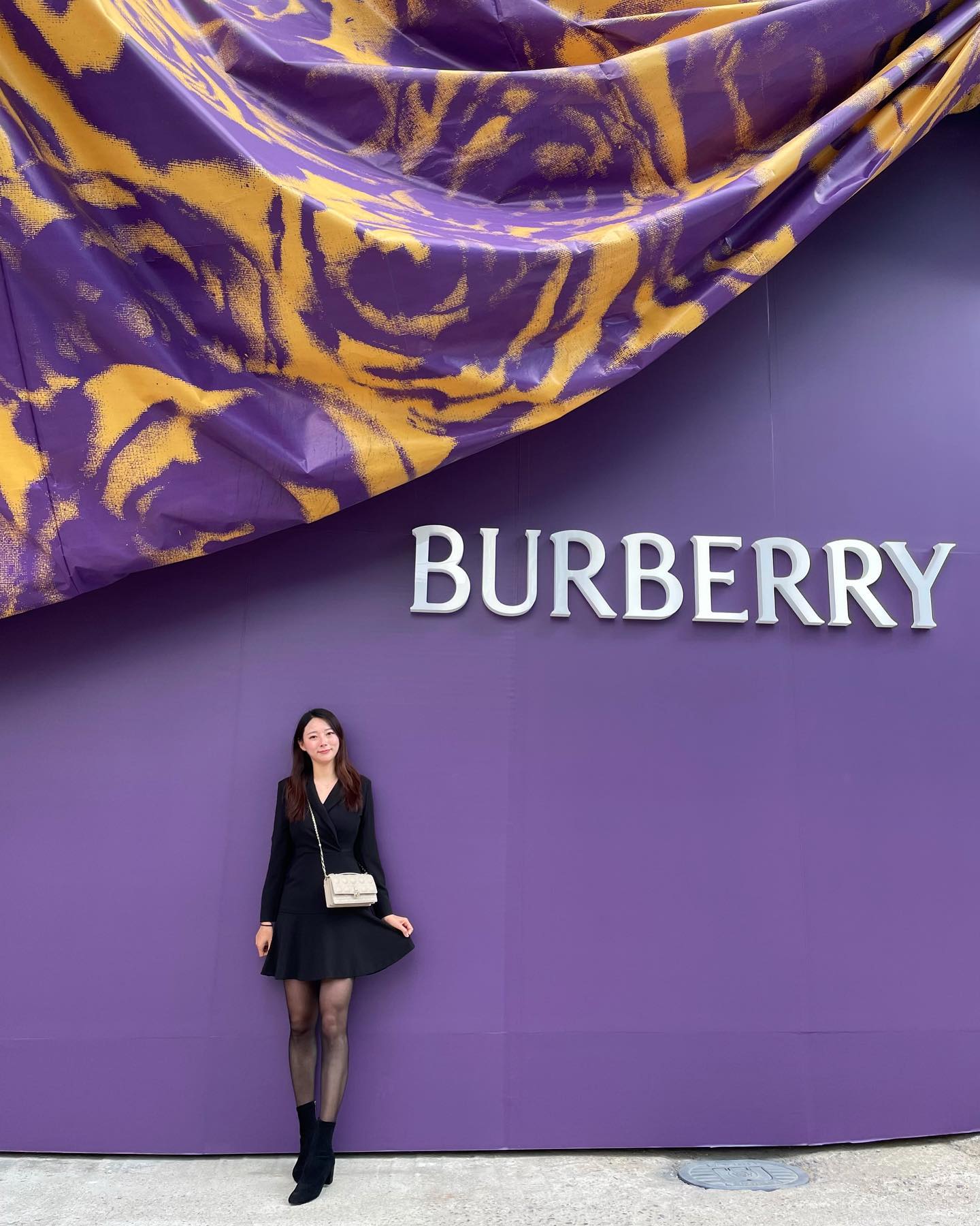 10월의 어느 날,

성수동 나들이🌸

#성수동 #성수 #seongsu #나들이 #버버리 #버버리성수로즈 #burberry #다니엘리 #burberrydaniellee