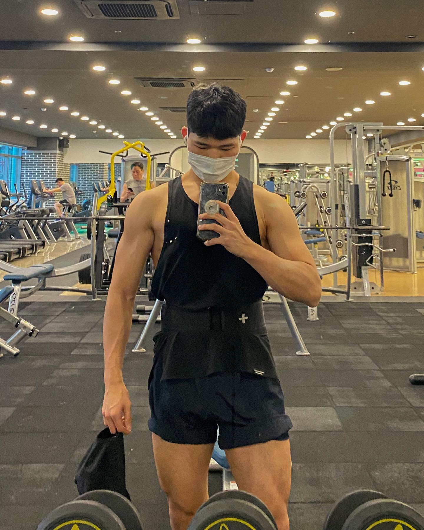23.03.07 화 65.7kg 하

하체하고 어깨는 하다말았다.
시간부족 ㅠㅠ
사실 어깨는 하체 도피성 세트였음ㅋ

담주 오늘 나는 대만에 있쥐 ㅎ😎
오질나게 먹구와야지

#운동피드인척 #먹방피드