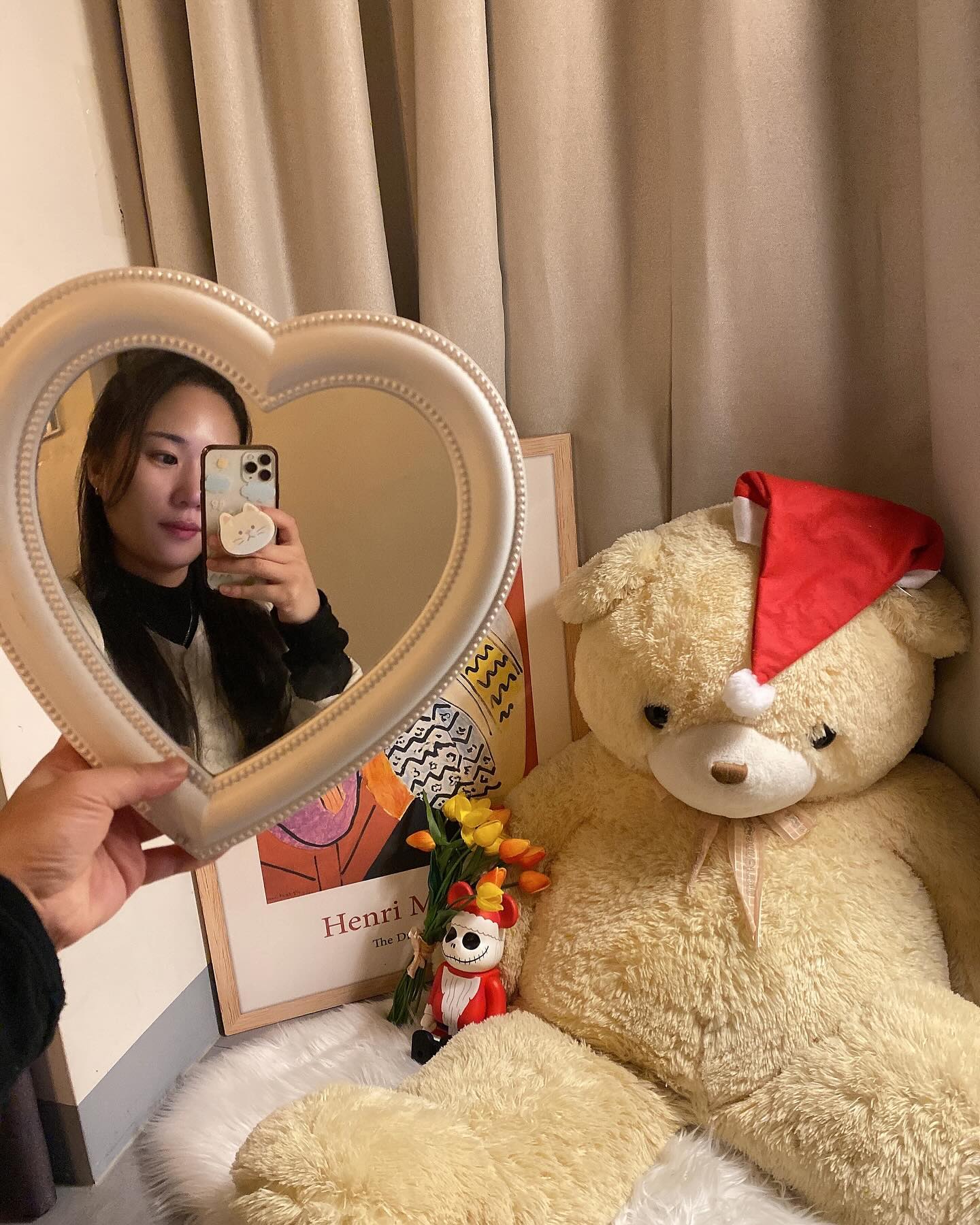크리스마스엔 여기지!
곰돌이랑 사진찍을 사람 구해요🐻🎅🏻
 cafe_cozyroom