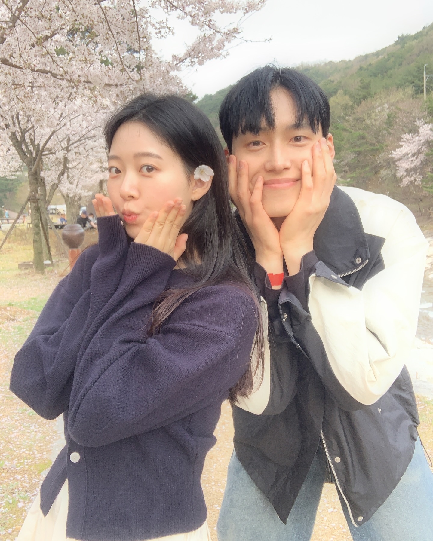벚꽃충전 완료🌸

#벚꽃놀이🌸 #벚꽃셀카 #커플셀카💑