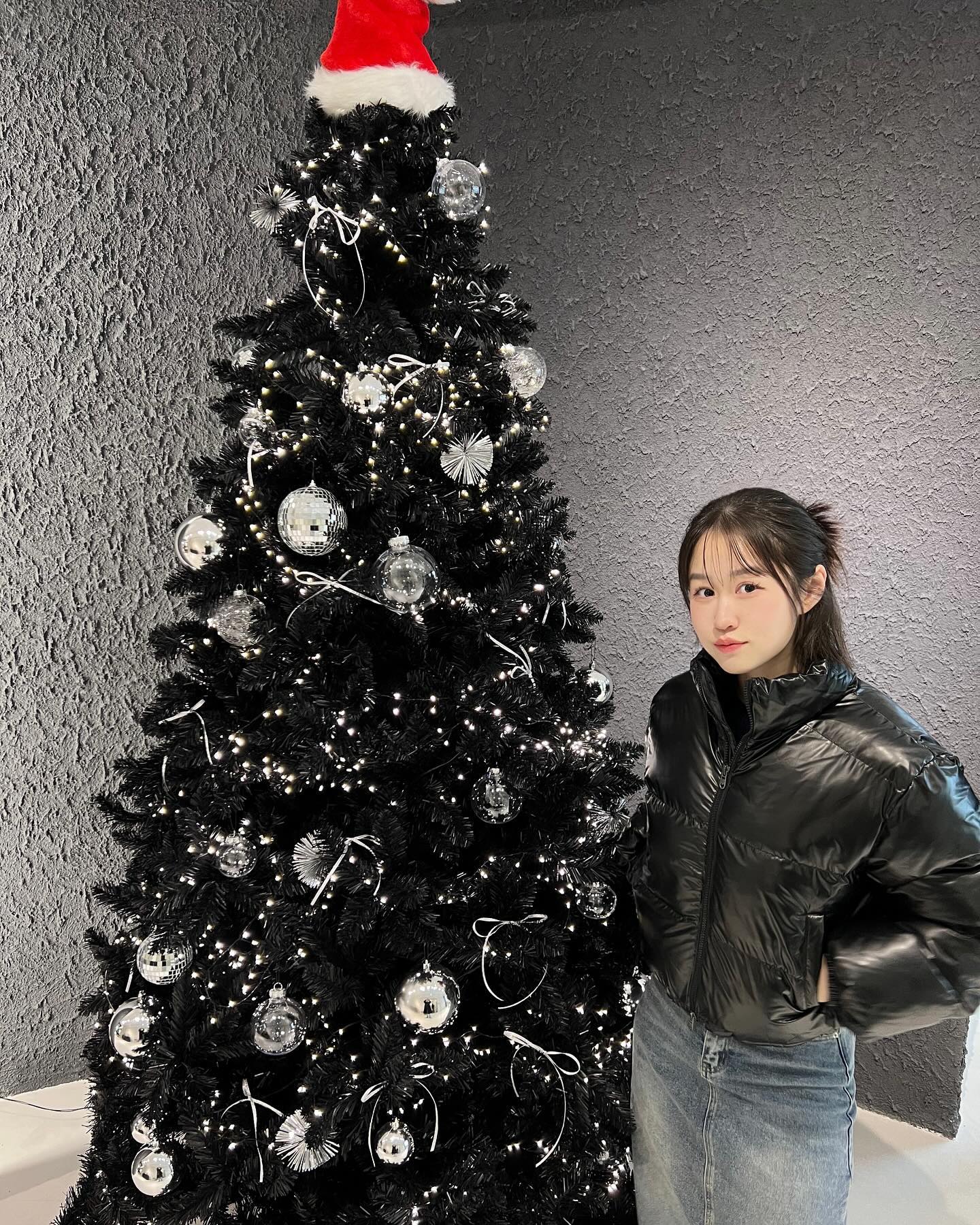 #🎄🎁🎅
산타할아버지 저 많이 울어서 불쌍하니까 선물 주세요