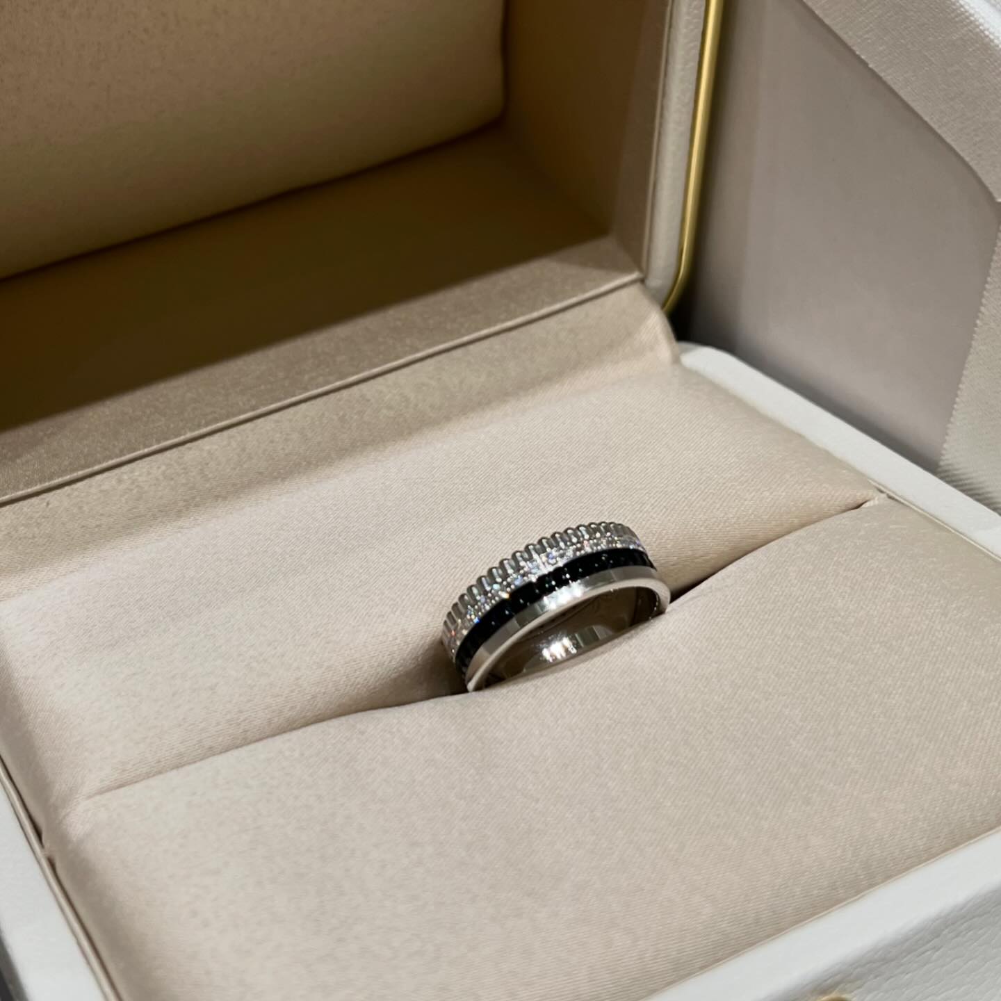 💍👰🏻‍♀️❤️🤵🏻