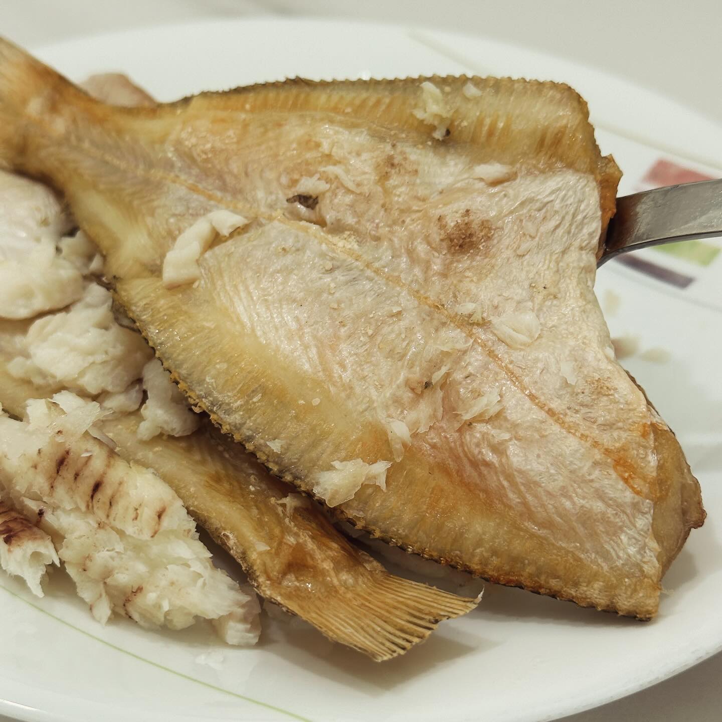 #가자미 하면
#한가네수산
han_seafood_1 

깔끔한 환경이 상상이 가서 그런가
비린내도 없고 간편하고
맛있음!

#먹스타그램#먹팔#수사
#생선#생선구이#밥
#반찬#먹팔해요