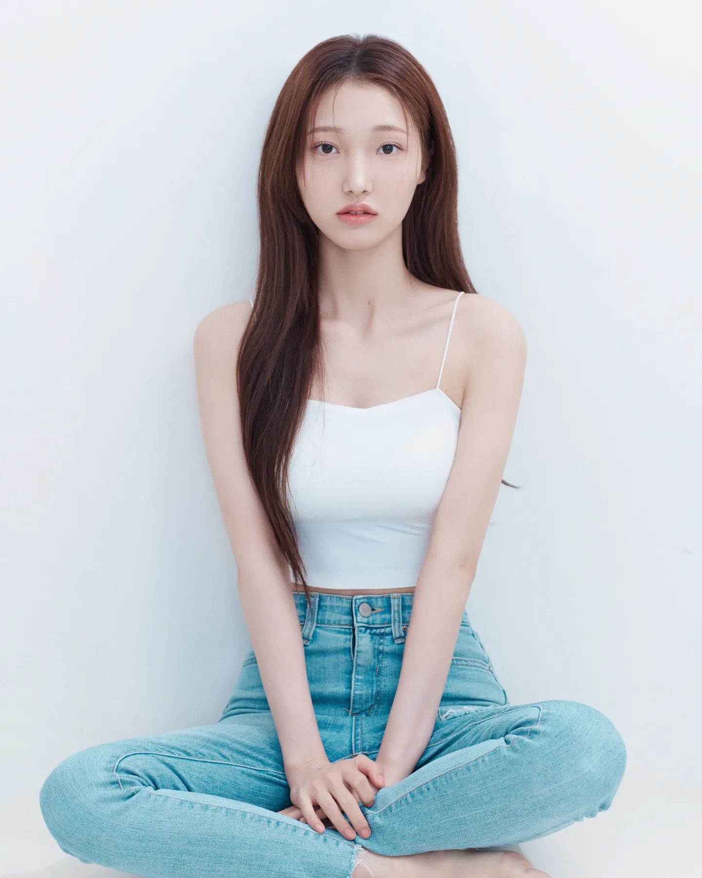A컷 첫번째 컨셉!!
.
.
.
.
.
📷 >>> sunhwaso 

가을웜톤도 깔끔하고 청량한 분위로 찍을 수 
있다걸 보여주셔따아!!!