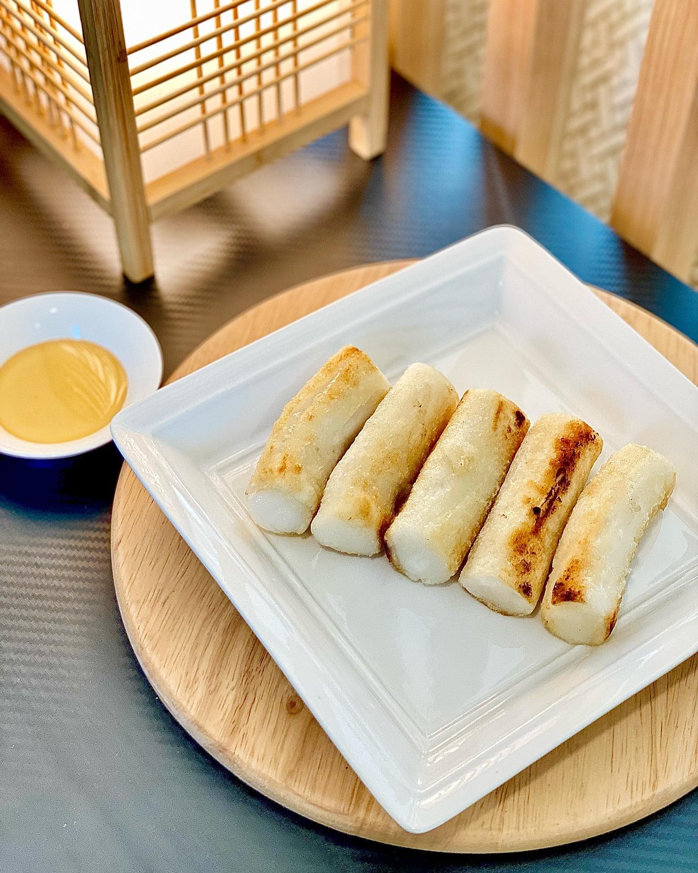 #가래떡구이 

냉장고 파먹기!

기름에 바삭하게 구워내니 너 정말 맛있구나❤️

#맛스타그램 #가래떡 #떡구이👍