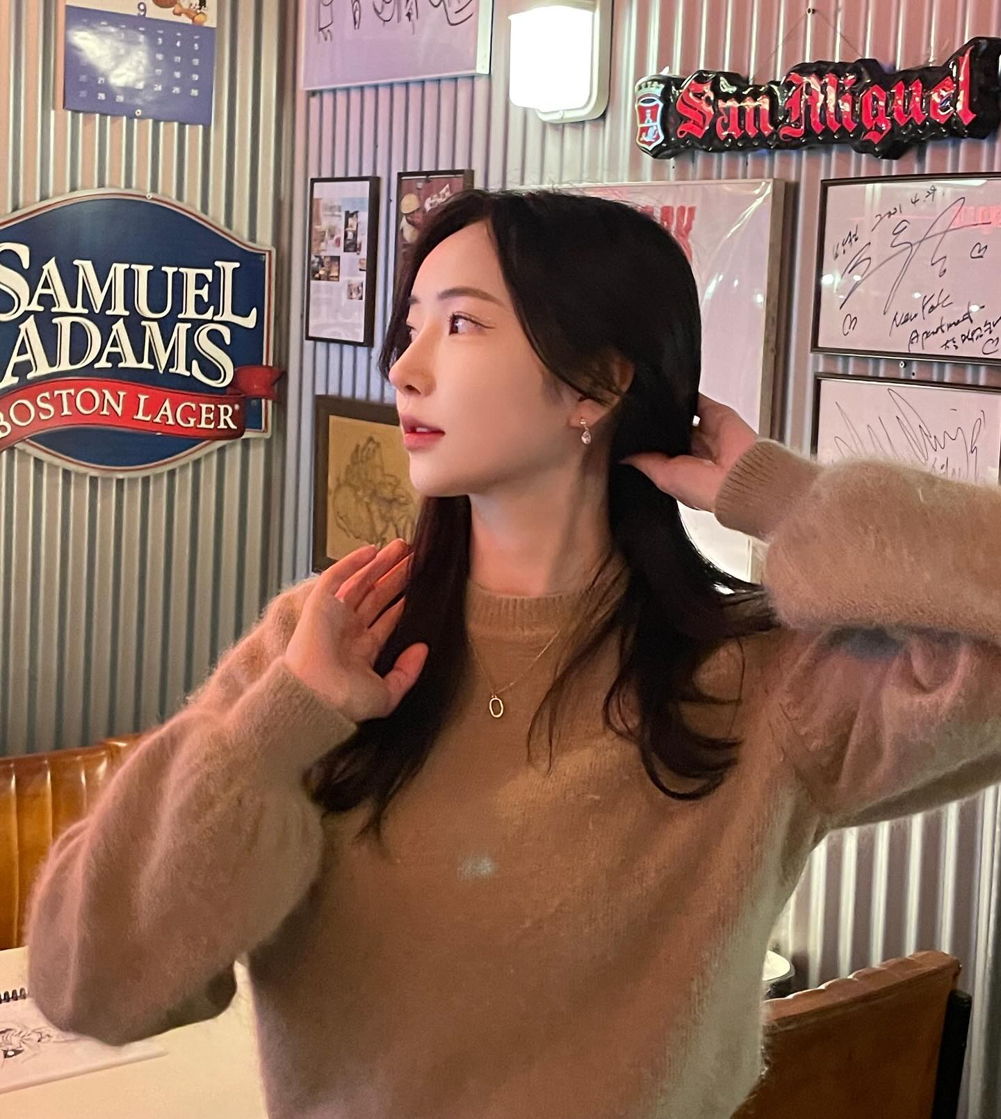 내 인생 지금까지 먹은 버거중 젤맛도리였던 곳!
.
.
.
.
#홍대데이트 #햄버거존맛탱 #jmt #홍대버거 #홍대블루리본 #합정블루리본 #분위기맛집 #홍대분위기좋은맛집 #홍대맛집 #연남맛집 #합정맛집 #상수맛집 #99 #남찍사 #남친이랑데이투💕
