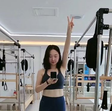 필라하는 연구원 99pro 👩‍🔬 on Instagram: "#광고# 운동할 때 편하게 입을 수 있는 완벽한 #브라탑 을 찾고 있는 분들에게 딱 좋은 제품 추천할게요 ☺ 바로바로 😘 #마른파이브 👉스무스 앞