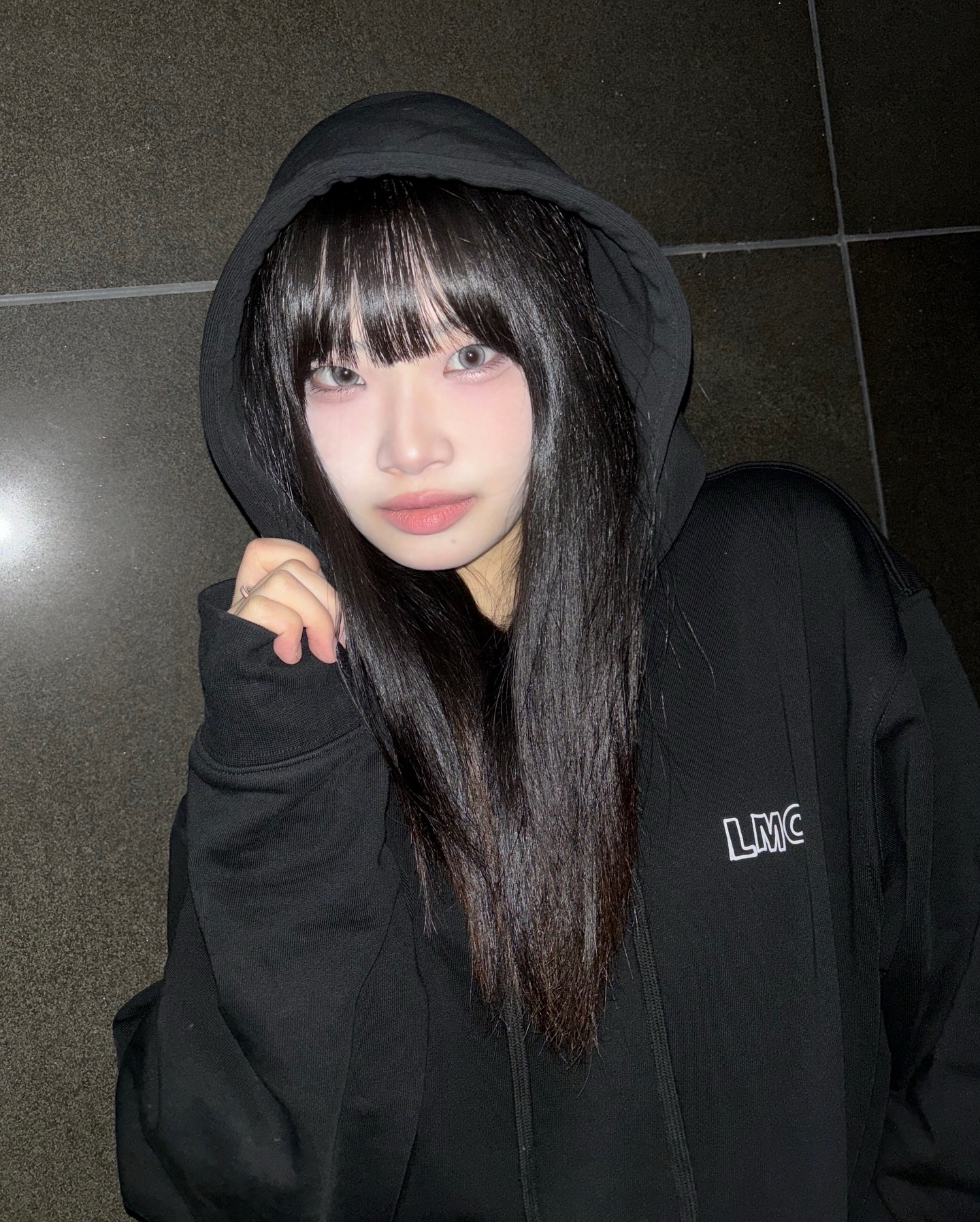 #gift #협찬 #lmc #엘엠씨 

등이 포인트야🤤🖤
👚/lostmanagementcities