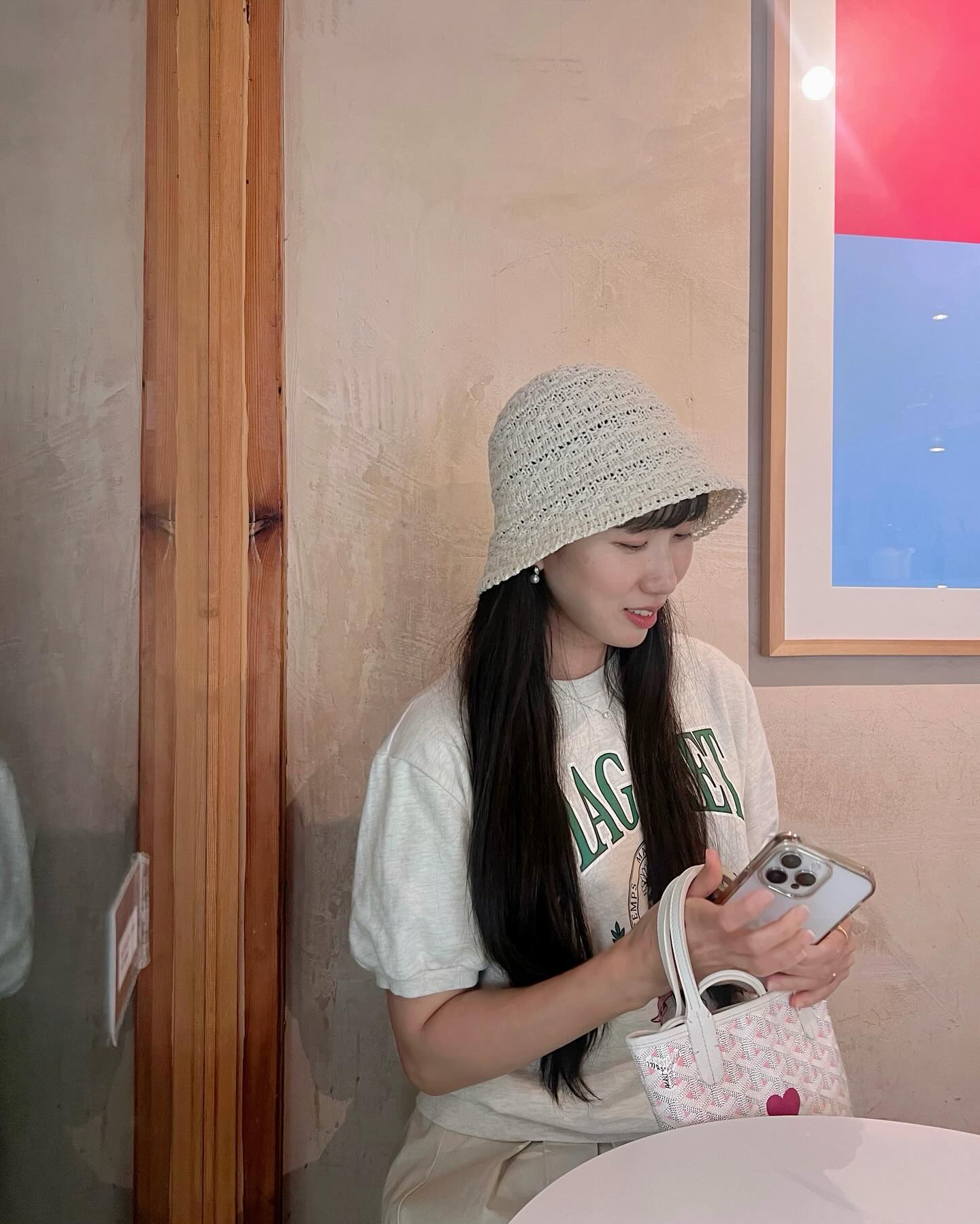 자윤이랑 짧은 만남🥹
간만에 내 지분 많은 날이니까 피드로도 남기기!
같이 찍은 사진은 없고 사진도 뒤죽박죽이지만
그래도 즐거웠던🙈
담엔 더 길게 만나!!!!

충동구매한 모자가 맘에 든당🫶🏻

#자유부인 #육아탈출 #익선동 #평일데이트