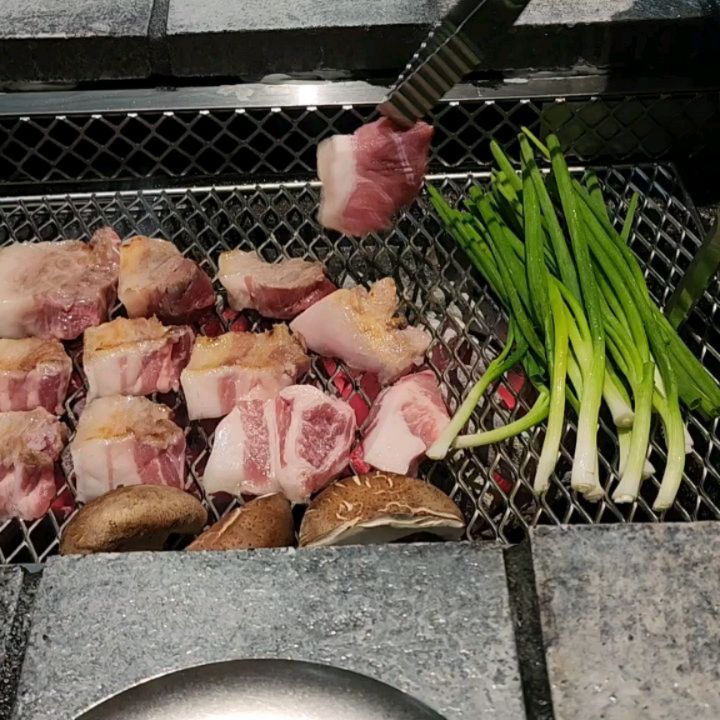 #일상 #맛집 #흑돼지 #산청숯불가든 #발산맛집 #강서구고깃집 #술 #안주 #고기 #먹방 #아가리어터  #김치찌개 #저녁 #이색맛집  #selfie #pork #food #foodie #selfie #selca #instadaily #daily #followforfollowback #ff #dinner