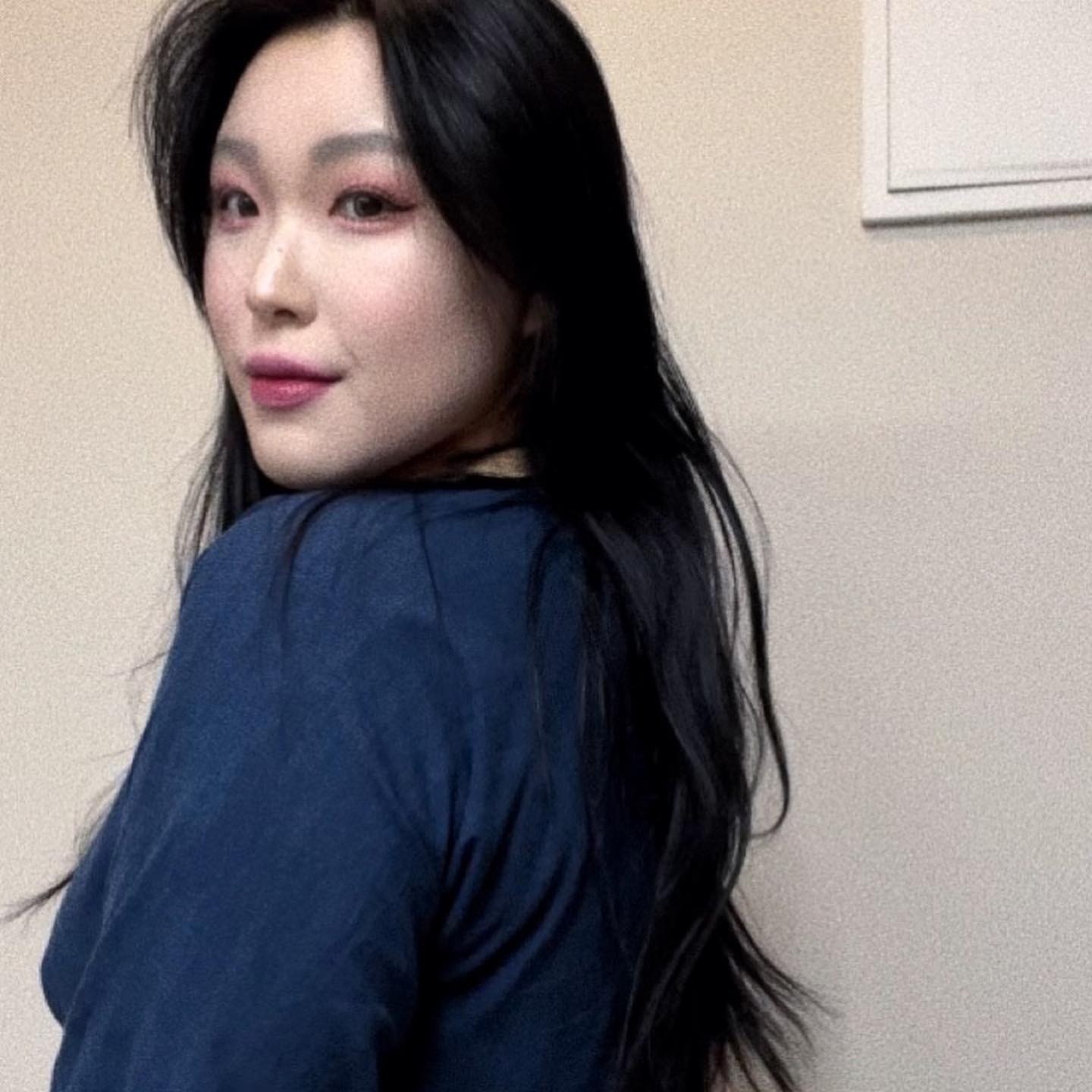 예담은 #제품제공 

한국적이고 전통적인 느낌의 천연염색 원피스를 선물 받았습니다🇰🇷🤍

귀여운 매듭이 너무 귀엽네용,,🎀❤️
아토피가 있는 저에게도 부드럽게 자극이 없이 좋았어유!
.
.
.
.

https://www.tumblbug.com/yedameun 에서 만나보실 수 있습니당!

#예담은 #예담은규방문화원 #한복 #생활한복