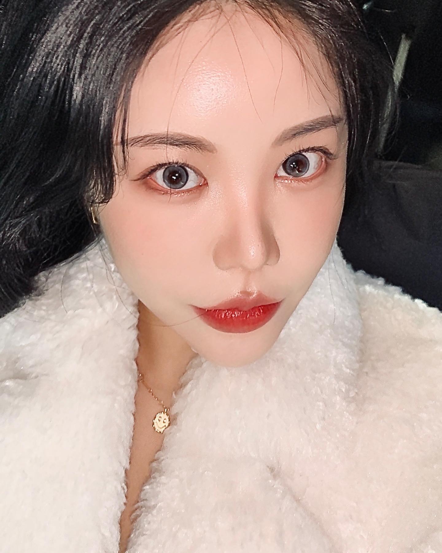 #협찬 x myfipn 탕후루 렌즈는 처음이죠 ? 🫧🤍 요즘 애정듬뿍 템이라눈 .. 이렇게 이쁘면 반칙 아닌가요 🧸
.
.
.
.
#마이피픈 #피픈 #프루티애쉬 #그레이렌즈 #탕후루렌즈 #렌즈 #렌즈추천 #인생렌즈 #패션계정맞팔 #선팔 #맞팔 #좋반 #패션 #패션피플 #패션맞팔 #패션코디 #패션계정 #좋아요반사 #좋아요 #일상