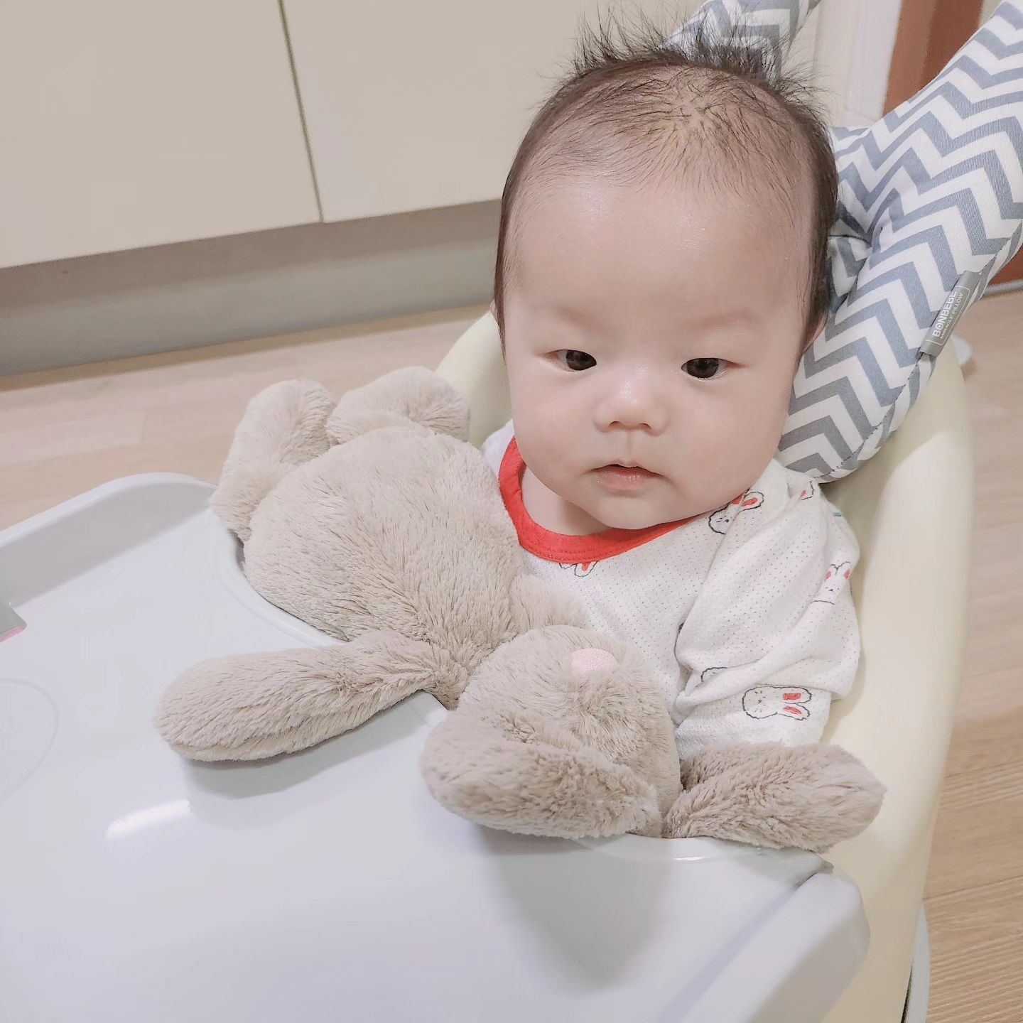 함미가 사준 범보의자 쪼아 🫶🏻🩷