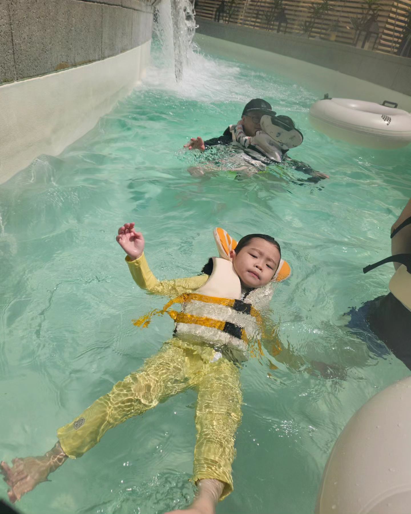 #클럽디오아시스 #8월2일

올 여름 첫 물놀이 
바쁜 애비덕에 8월에 처음이라니..ㅎ

#밀린피드 #1탄