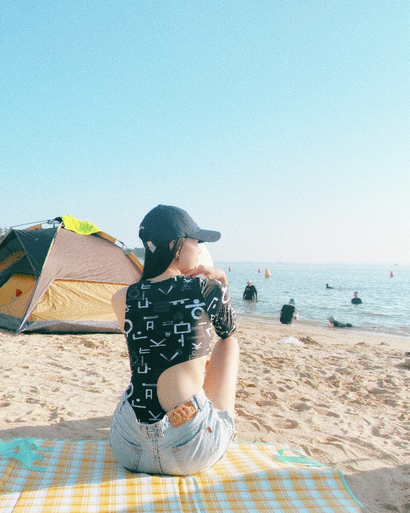 #협찬
해외여행가서 입으면 더 빛날✨
#헤덤 한글 체형커버 #모노키니 수영복🩱

물놀이 시즌 여름인만큼 
#모노키니수영복 눈 여겨 보고있었는데
한눈에 반해버린 유니크한 한글 패턴디자인🇰🇷
​
훈민정음 패턴이 옛것의 느낌이 아닌 
트랜디하고 고급스러운 무드 가득💙

#모노키니추천 #모노키니그램 #수영복 #수영복추천 #실내수영복 #실내수영복추천 #을왕리 #을왕리해수욕장
