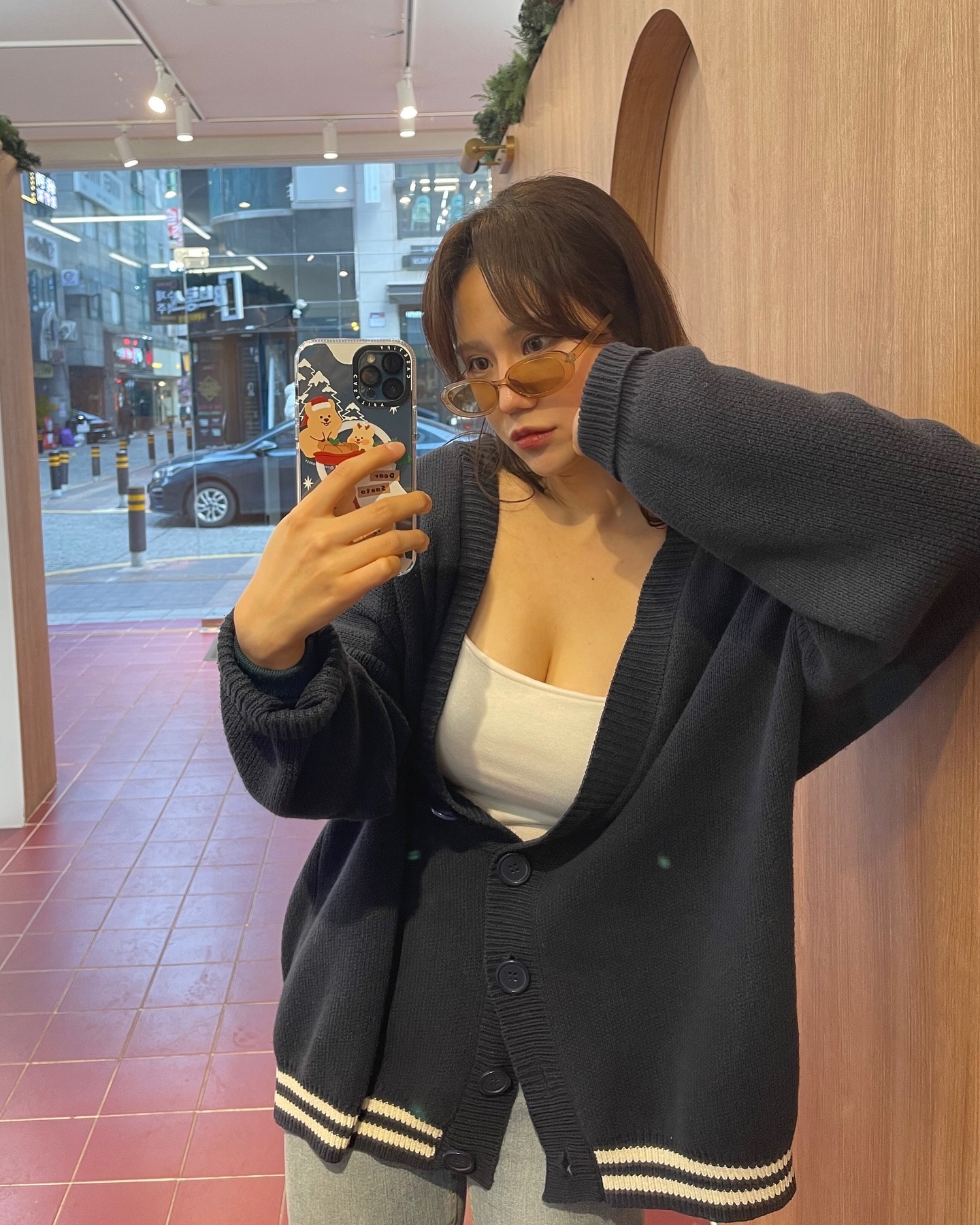 유교녀는 힙따위 몰라 
학원에서 기 빨리고 한 컷

#직장인 #주말 #불토 #즐겨 #주말공부 #화이팅 #instadaily #selfie #l4likes #f4follow