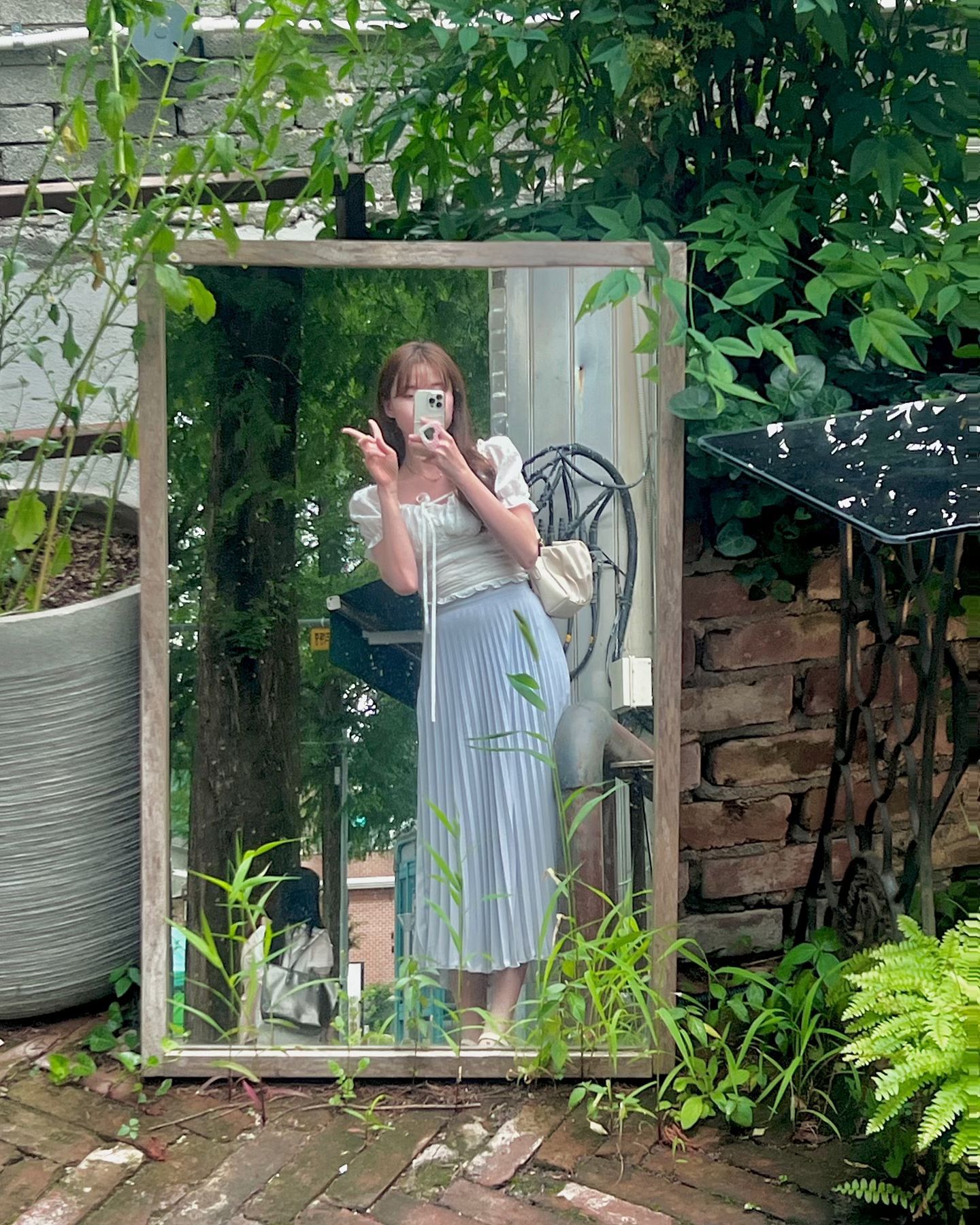 오랜만에 타코💗 피크닉 갈 때마다 포장해서 먹었는데 토도스 방문한 건 처음이었당٩( ᐛ )و 투핸즈, 썬댄스, 토도스 세 곳을 한 사장님이...! 오리지널비리아타코, 비리아라멘 완전 내 스타일,,🙈 장조림 같은 느낌의 고기라 하나도 느끼하지 않고 취향저격⭐️ 다음에 또 가서 냠냠 먹어야지(*☻-☻*)

#토도스 #창원가로수길맛집 #협찬