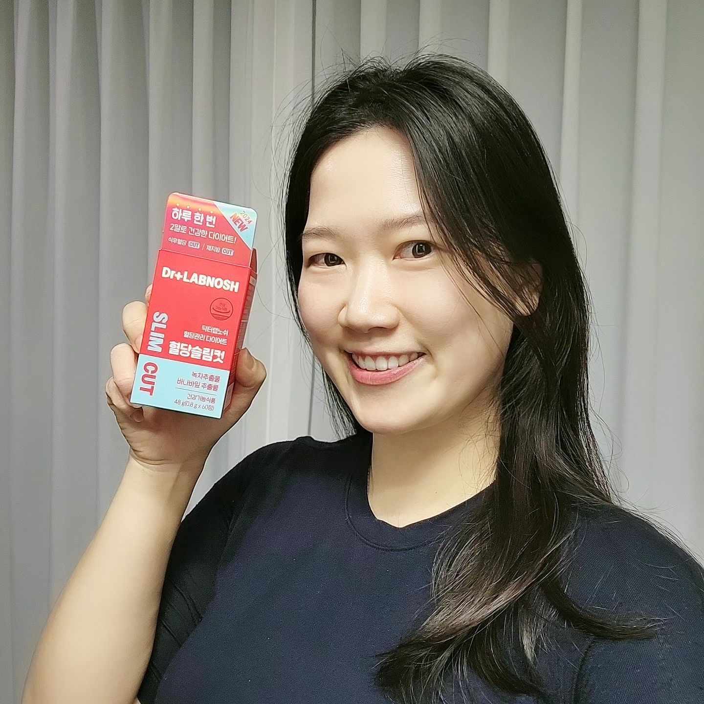 #협찬 받은#다이어트보조제
.
나이가들수록 다이어트하기 더힘든거 맞죠?
.
 진짜먹어도 찌고 안먹어도 찌고
운동해도 쪄서 슬픈1인
.
요즘 혈당관리만 잘해도 도움이된다고 들었어요
그래서 저도보면서 좀더 혈당 관리하면서 먹는게
다이어트뿐만 아니라 건강에도 도움이되겠더라구요
.
체지방 감소뿐만 아니라 식후 혈당 상승을 억제해주는 바나바잎추출물까지 들어있어 혈당 걱정, 체지방 걱정 한번에👌
.
하루 2알로 혈당/체지방 더블컷팅이 가능한 간편해서
매일 챙겨먹구있답니다
.
고칼로리식사했을 때 부스터역할을해주니 죄책감도 덜고 몸도 덜무거운 느낌이예요
.
 ❣️2중기능성 건강기능식품❣️
.
닥터랩노쉬는 불만족시 100% 환불보장해준다니 믿음이 팍팍가는거있죠?
.
올해는 꼭 체중감량성공하고파요🙏
.
🫠dr_labnosh

.
#다이어트추천  #체지방혈당  #식후혈당 #체지방관리 #2중기능성 #닥터랩노쉬후기 #카테킨다이어트 #식후애착템