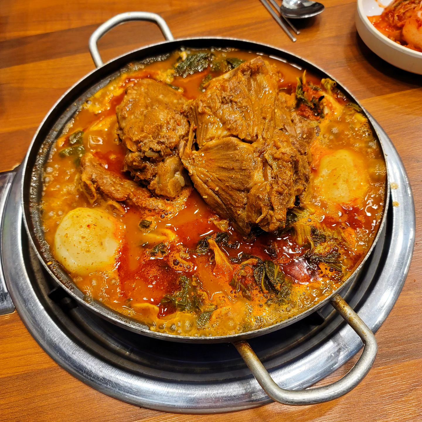 이집 감자탕맛 못 잊어!!
얼큰한게 완전 내서타일
.
#감자탕맛집 #인천감자탕맛집 #연수구맛집 #연수역맛집 #해장국추천 #뼈다귀감자탕 #술해장 #얼큰한국물 #소주안주 #해장술 #맛스타그램꿈나무 #먹스타꿈나무 #진시황감자탕