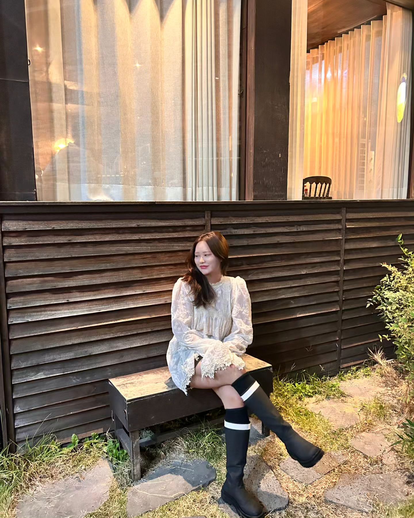 💝
술 먹다 말고 나와서 사진 찍기
안주도 맛있고 분위기도 좋은 술집
사랑하는 동생이랑 가족 될 사람 둘이랑 행시💕