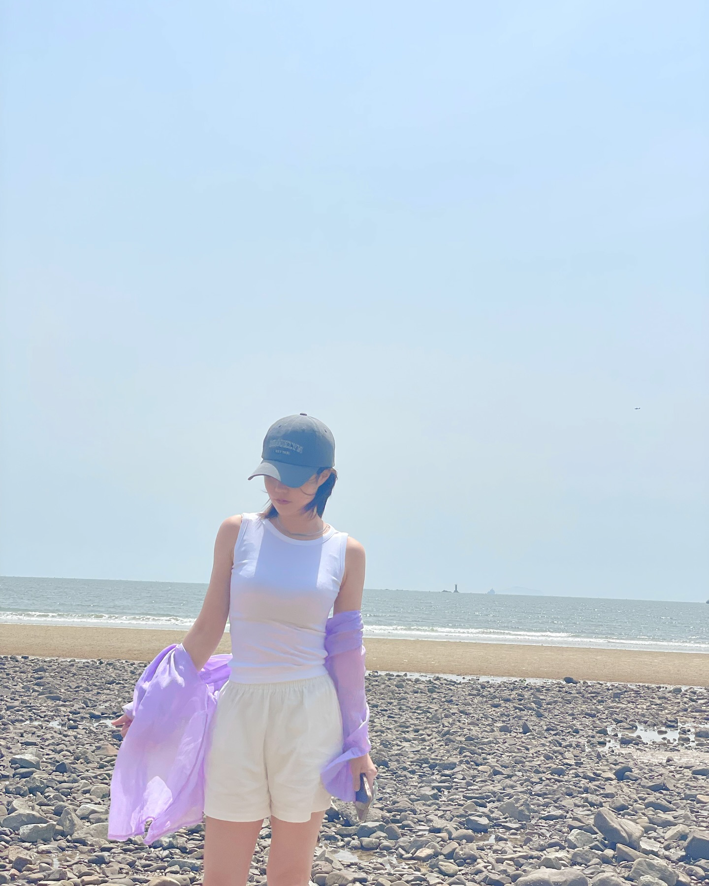 -

급으로 남편에게 끌려 달려간 #스플라스리솜 리솜 
온천수라 물도 따뜻하고 시설도 깔끔하니 너무 맘에 들었다는
예은이 찐신나면 잇몸 개방하는데
이날 잇몸 오천 번 보였으니 너무 재밌었나봐요😂

기분 최고인 예은이한테
바디로션대신 워시를 줘버려 
몸에서 계속 생성되는 거품으로 세번이나 더 씻고나오게해
막판에 갈굼당했지만 😅

신청한 바베큐도 신선하고
밑반찬들 너무 맛있어서 꼭 드셔보시길요❤

#가족여행#급여행#예산여행#예산가볼만한곳#아이들과가볼만한곳#워터파크추천템
