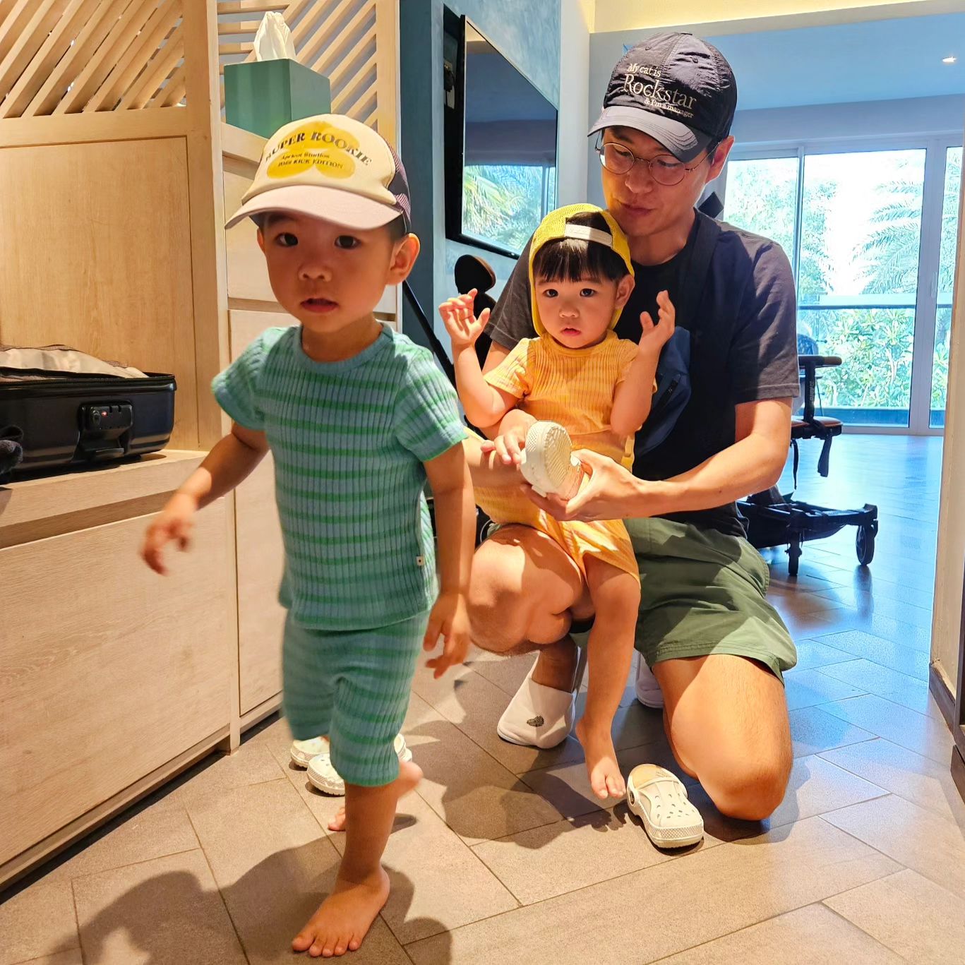 가볍게 쌀국수부터 시작했다🍜
뭐든 잘 먹는 우리 둥이덕에 너무행복🥰

#daily #여행기록 #푸꾸옥여행 #가족여행 #쌍둥이일상 #여름휴가 #육아일상