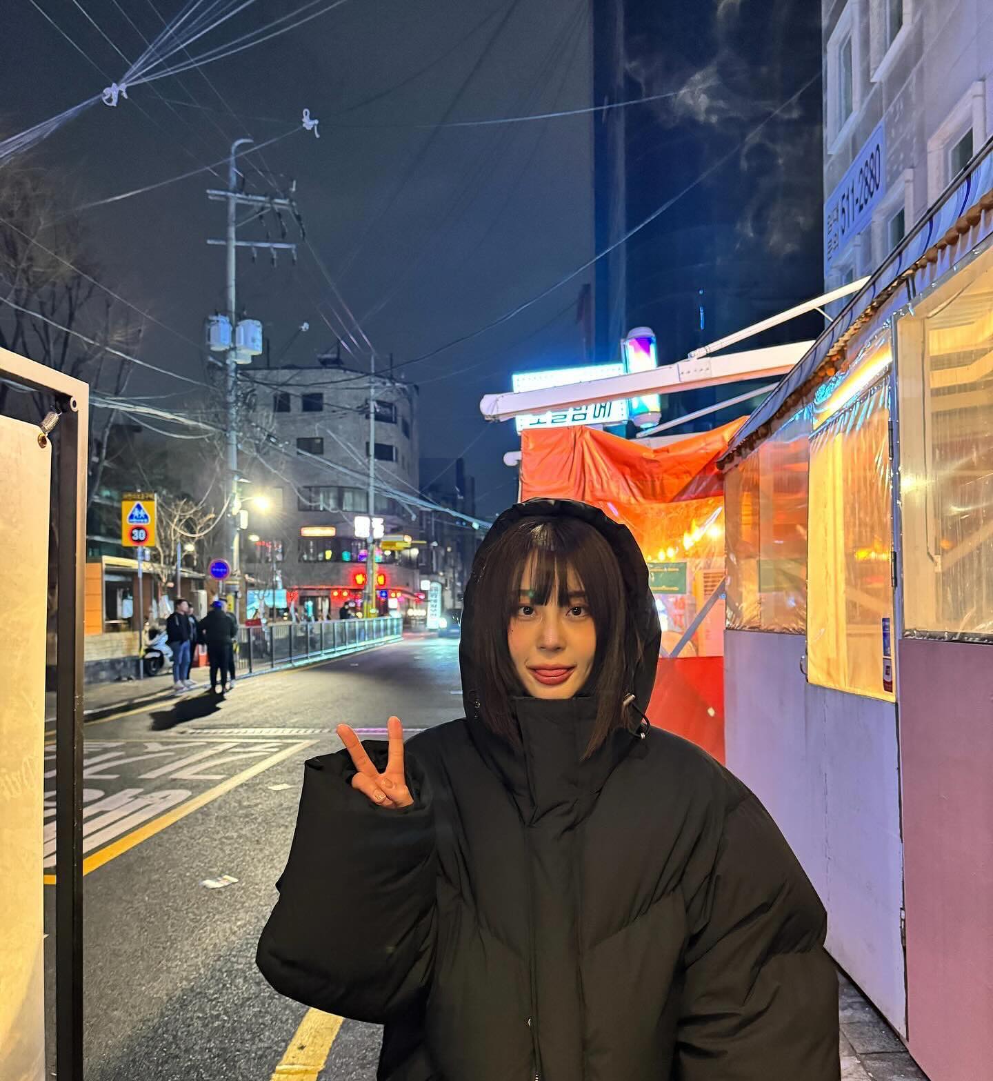 ヽ(＾ω＾)ﾉ
　　　　해 ~ (　 へ )
　 　　  삐 ~  く