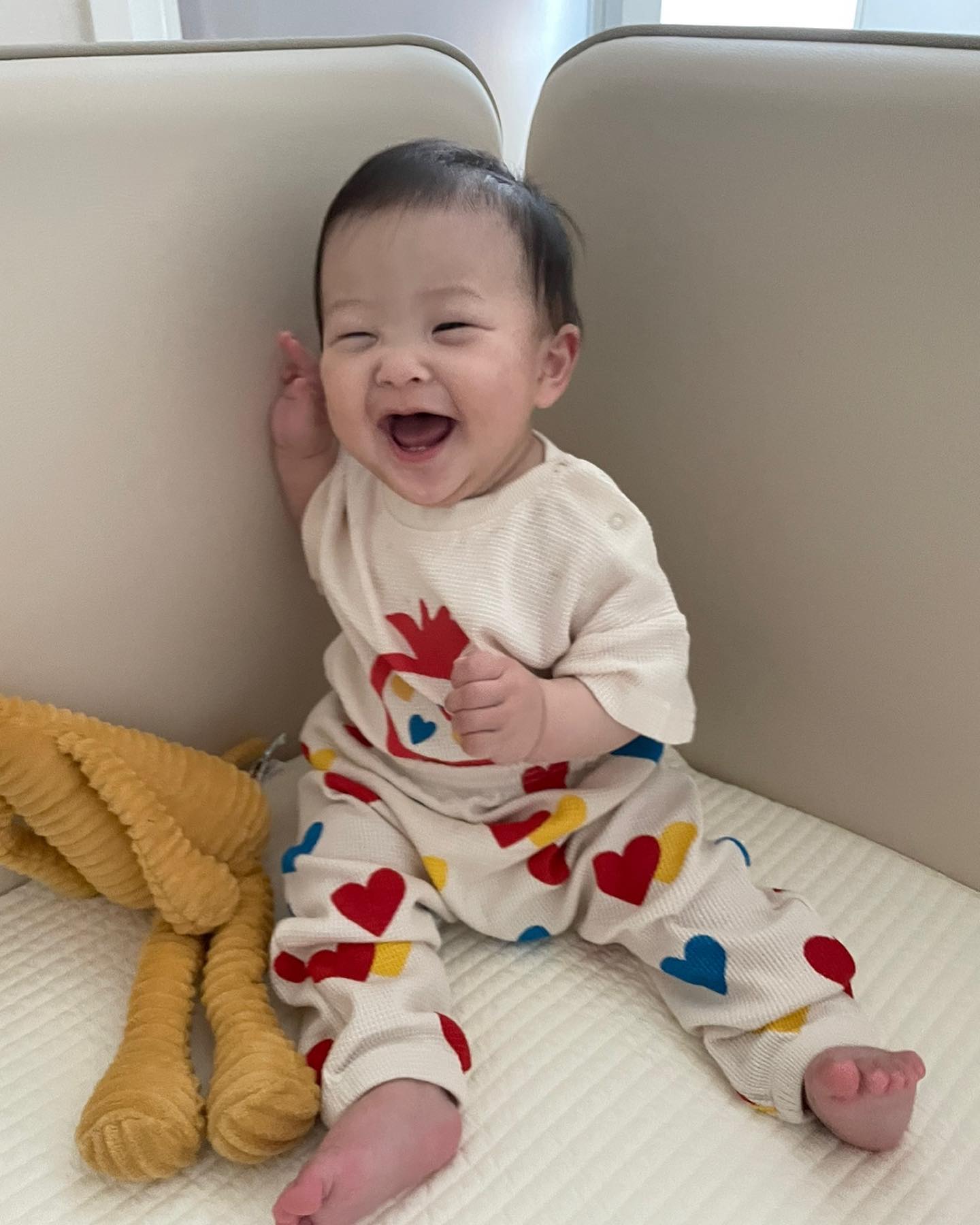 상큼덩어리🍋
#9개월아기
울#애기