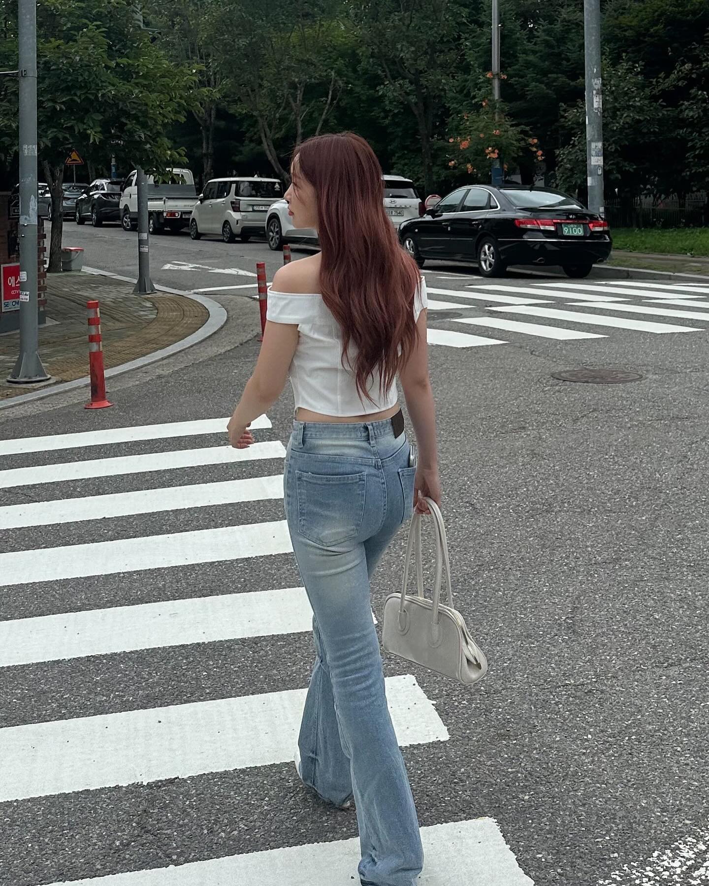 붙임머리 마지막날,,🫣
이제 긴머리 안녕🖐🏻🖐🏻