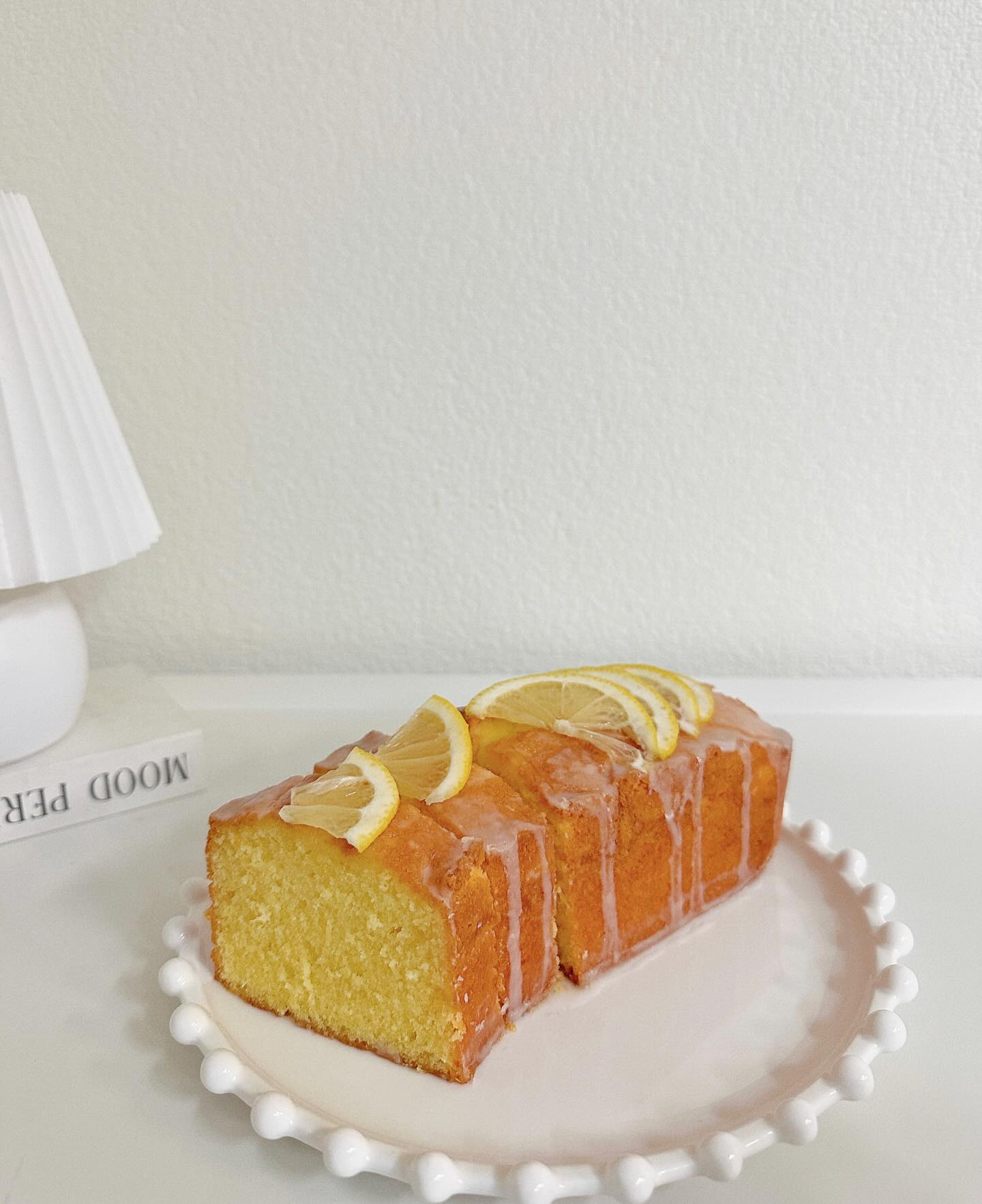 🍋 🍪

내가 만든 쿠키~~
너를 위해 구웠지

오랜만에 집에 있던 틀을 꺼내 
쉬운 것부터 만들어 본 파운드케이크 & 초코칩 쿠키

.
.
.
.
.

#파운드케이크 #쿠키만들기 #초코칩쿠키 #레몬파운케이크 #홈베이킹#homebaking #baking #베이킹 #베이킹스타그램 #초보홈베이킹 #poundcake #cookies #디저트 #desert #먹스타그램 #억스타소통 #일상 #데일리 #daily #소통 #인친 #선팔하면맞팔 #좋아요 #좋아요반사 #좋반 #좋반테러 #첫줄 #첫줄반사 #likeforlikes #f4f