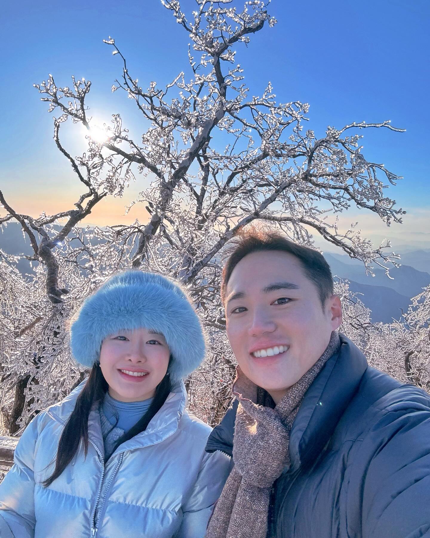 겨울 좋은데 싫어,
싫은데 좋아❄️🩵

.
.
.
#겨울여행 #겨울산 #가리왕산 #케이블카 #강원도여행 #정선 #winterwonderland #wintervibes #❄️ #🩵