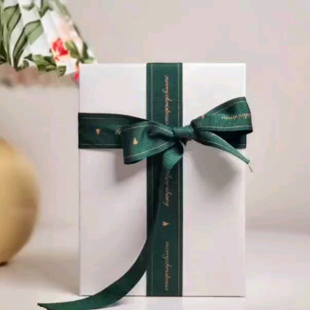 🎄크리스마스 선물로 메튜장 향수 오때요?

예쁜 선물 패키지가 벌써부터 마음 설레게하죠🩷

서울 성수에 오프라인 매장이 있으니
직접 시향해보고 구매하시는것도 좋겠어요♡

#크리스마스선물#향수선물#향수추천#메튜장#메튜장향수#코지하트오드뚜왈렛#메튜장성수#코지하트#오드뚜왈렛#향수매장#크리스마스