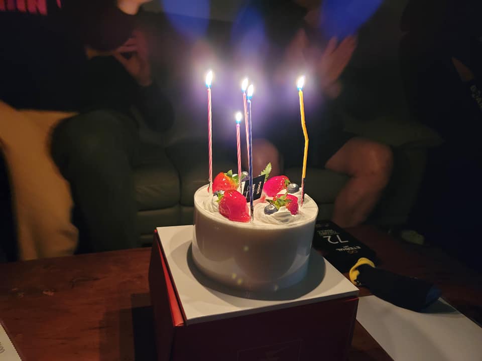 국시 잘 봤어요~ 역대급 점수 나와쑈!!!

생파 & 국시 합격 파티!!