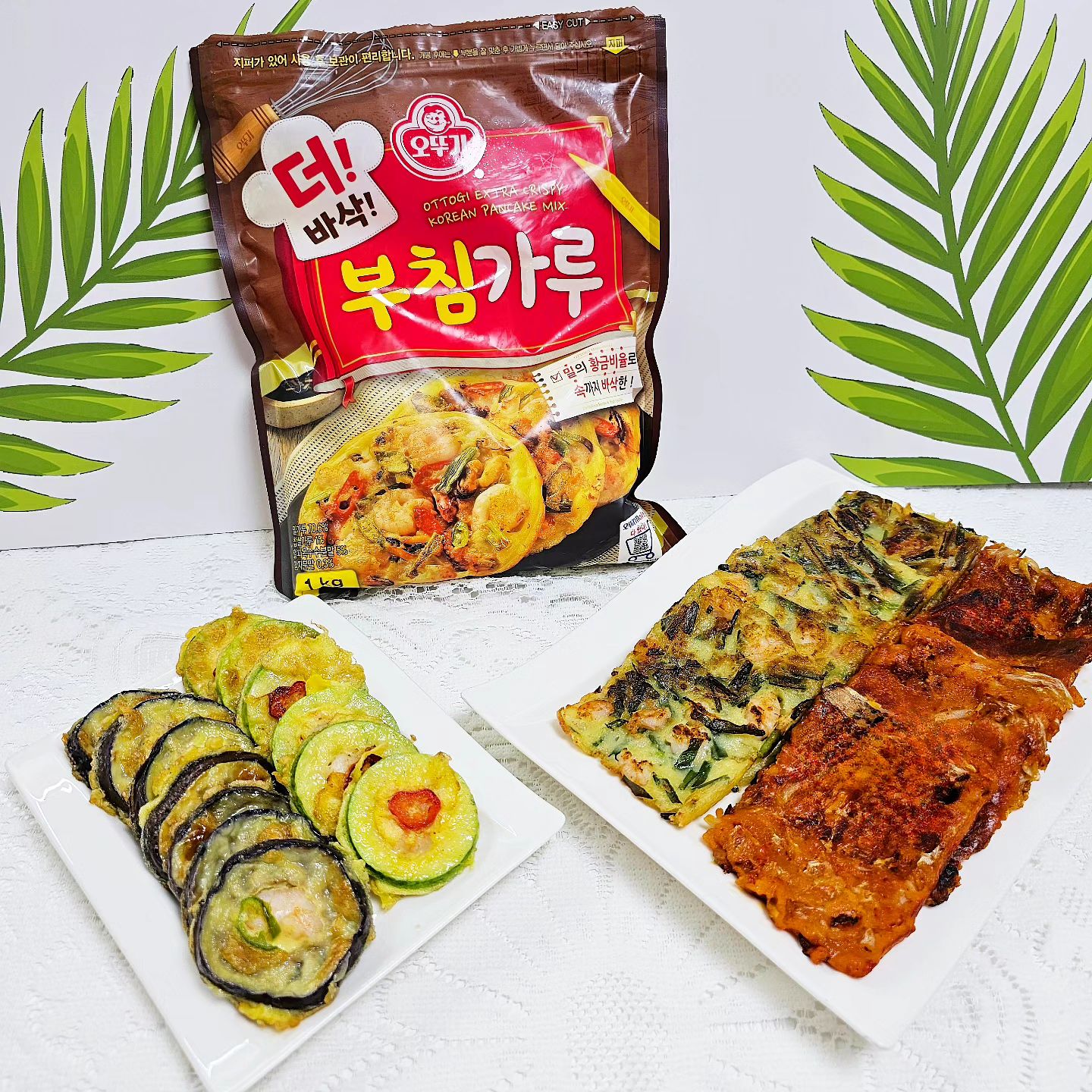 #제품협찬 #우먼테이블 
ottogi_daily

명절에 빠질 수 없는게
바로 전이죠?! 
전을 만들어 먹으려면
#부침가루 정말 많이 필요한데
제가 사용해 본 
부침가루 중 단연 1️⃣등!!🏆

#오뚜기 만의 황금비율💛
#더바삭부침가루
그 비결은 튀김요리에 
사용하는 박력분 밀가루를
황금비율로 배합했다는거에요!

어쩐지 부침개의 바삭함이
튀김가루로 부친줄~!🤤
제가 잘못 뜯어서 
반죽한 줄 알았다니까요 🤣
그만큼 이 황금비율 어디에도 없음!
오로지 #갓뚜기 에서만
느낄 수 있는 바삭함이에요🥰

#부침가루추천
#겉바속촉 의 정석!
그게 바로 
#오뚜기더바삭부침가루 에요!
#가지새우전 #애호박새우전
#부추새우전 #김치부침개
이렇게 4가지를 구워봤어요!

➡️ 부침개 어렵다고 생각 마시고
제품 뒤에 있는 레시피대로
비율 맞춰서 반죽하고
반죽을 두군대로 나눠서
하나는 김치, 하나는 부추 넣어주고
집에 냉털 하고 싶은 
재료가 있다면 추가해도 좋아요!

오뚜기 더!바삭 부침가루 구매는
오뚜기몰에서 구매하세요~
https://www.ottogimall.co.kr/front/product/75

#더바삭튀김가루 #튀김가루추천 #명절요리추천 #추석요리추천 #더바삭 #튀김가루 #명절요리 #추석요리 #명절레시피 #추석레시피 #오뚜기부침가루 #오뚜기튀김가루 #튀김요리 #튀김꽃