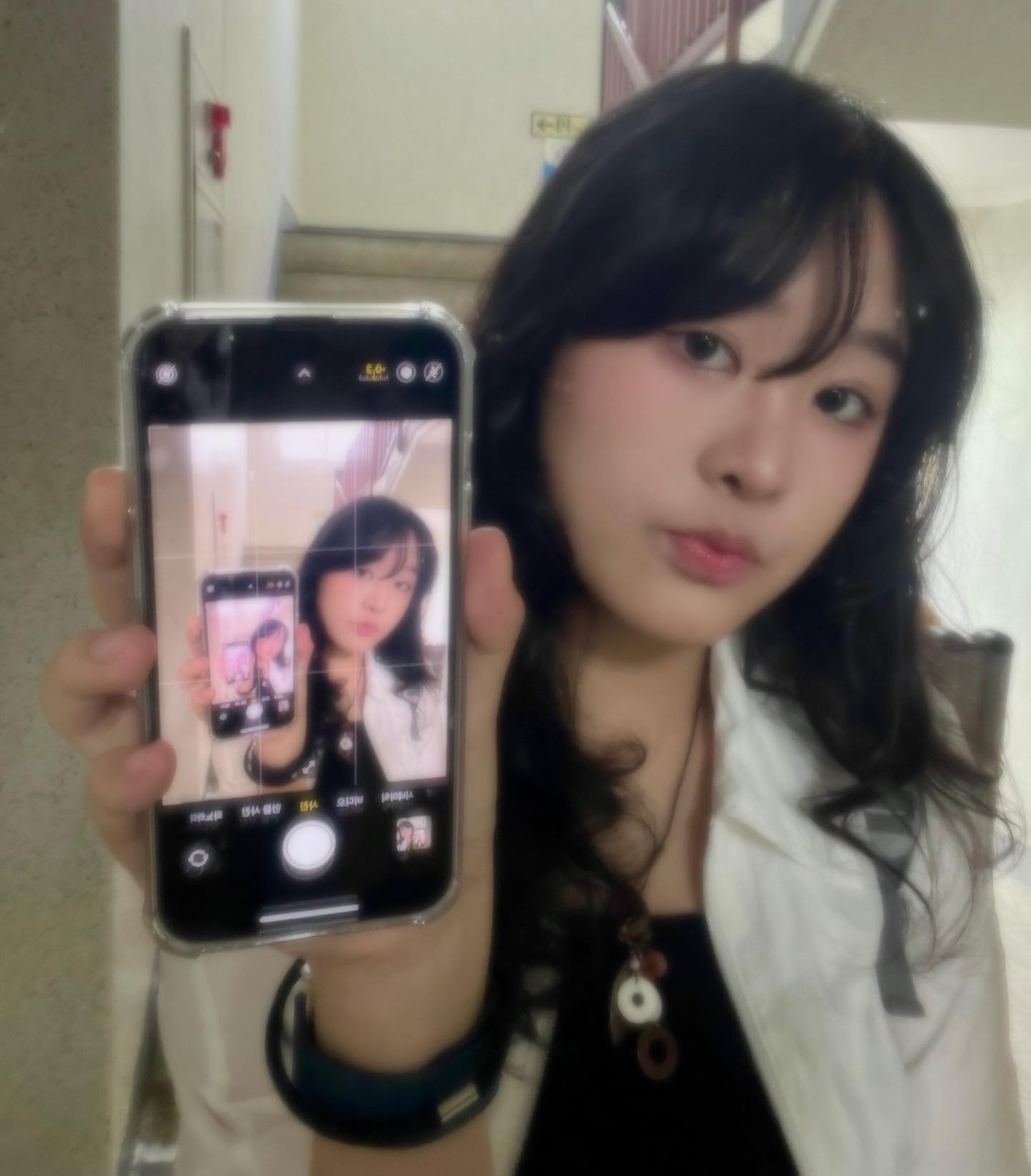 거울속에거울속에거울속에거울속에