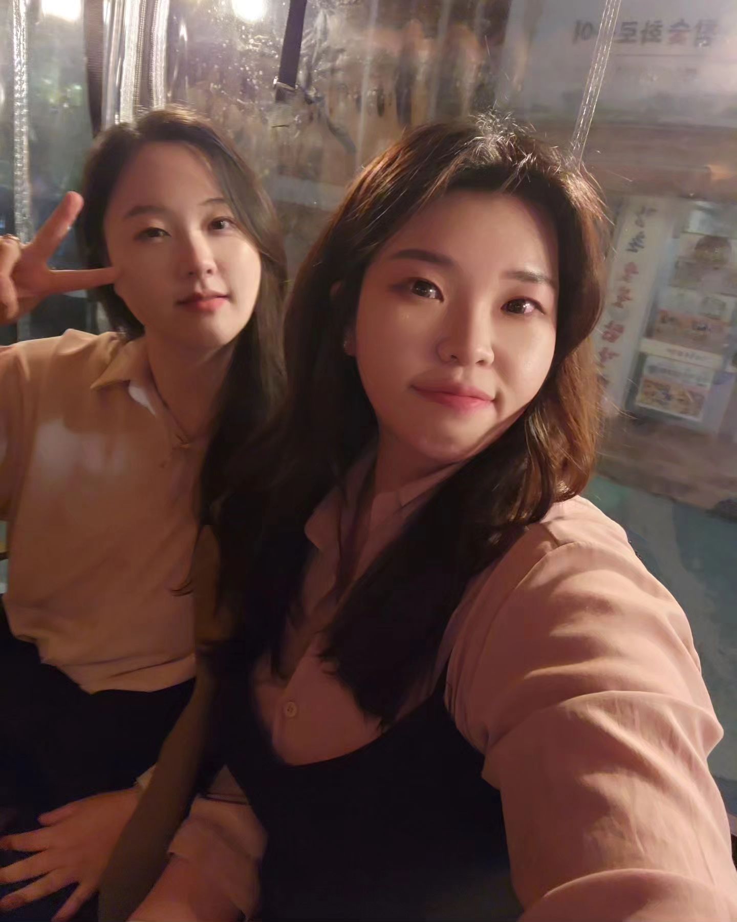 11년차 여친🧡
2012년 브이라인 쩔었네😂
.
.
.
.
.
.
.
.
.
.
.
#생존신고🙋🏻‍♀️#11년지기👭#심민지그램#철길부산집#철길부산집신도림점#신도림오뎅바#신도림이자카야