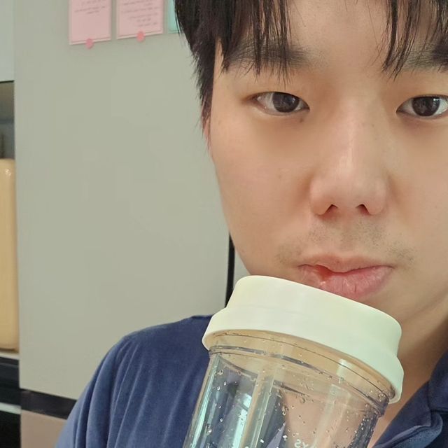 인생즐기면서살기 on Instagram: "#협찬 • - 진심 이거 마시자마자 1시간 내에 . 폭포처럼 쾌변함 . 리얼경험.. . 섭취 방법에 외출없을 때 섭취하라고 안내 . 맛은