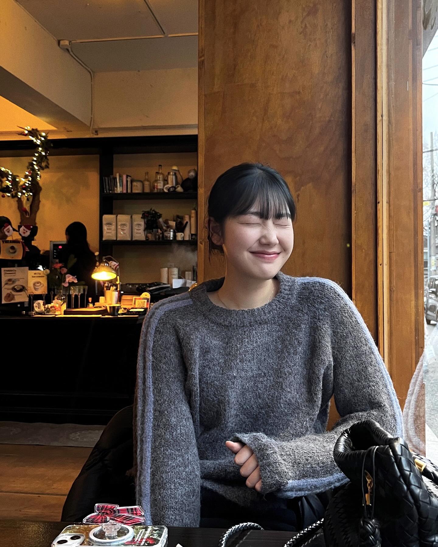 🌈🍮🍨🥹🌨️🎄🫶🏻♥️
쉬는 게 체질인 사람의 휴가 첫날,, 누가 시간 좀 멈춰줬으면,,,