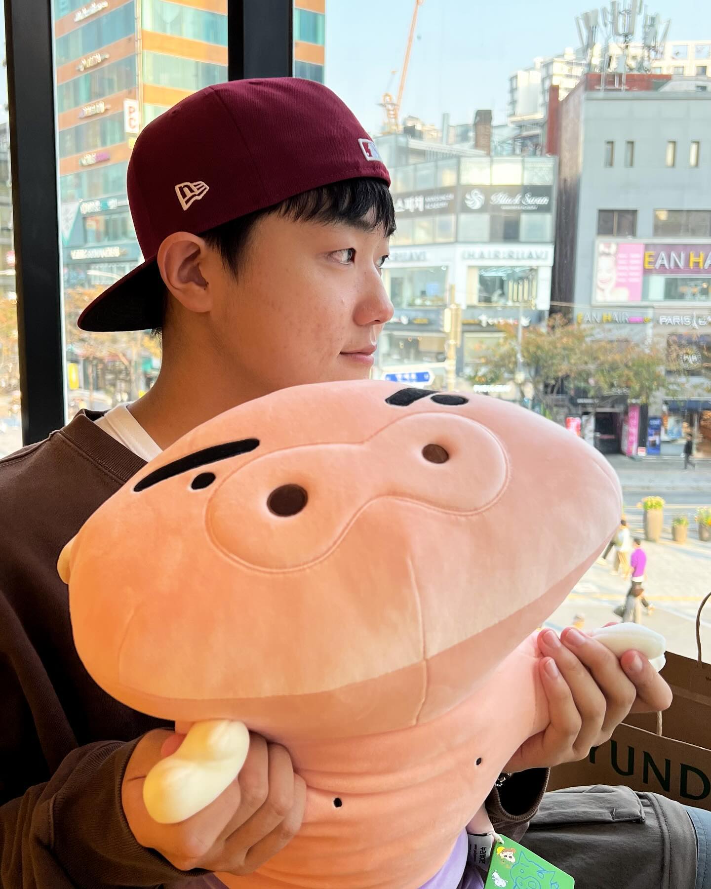 둘 중 돼지인건 뭘까