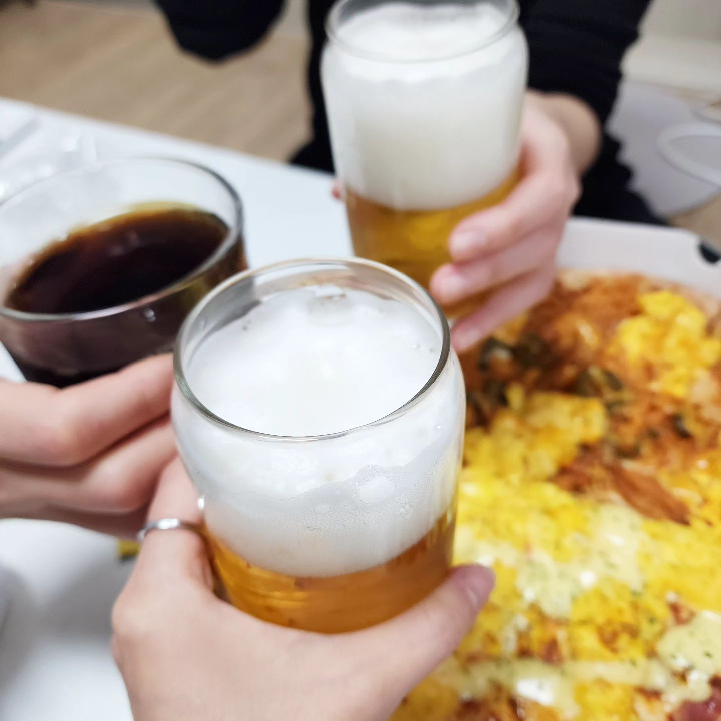 살찌는 크리스마스 주🎄
집주인장의 별빛 청하 사건😝🎆
위 찌깐이들이 포식한 날ㅋㅋㅋㅋ

#쓰리미 #맛있으면0칼로리 #크리스마스주