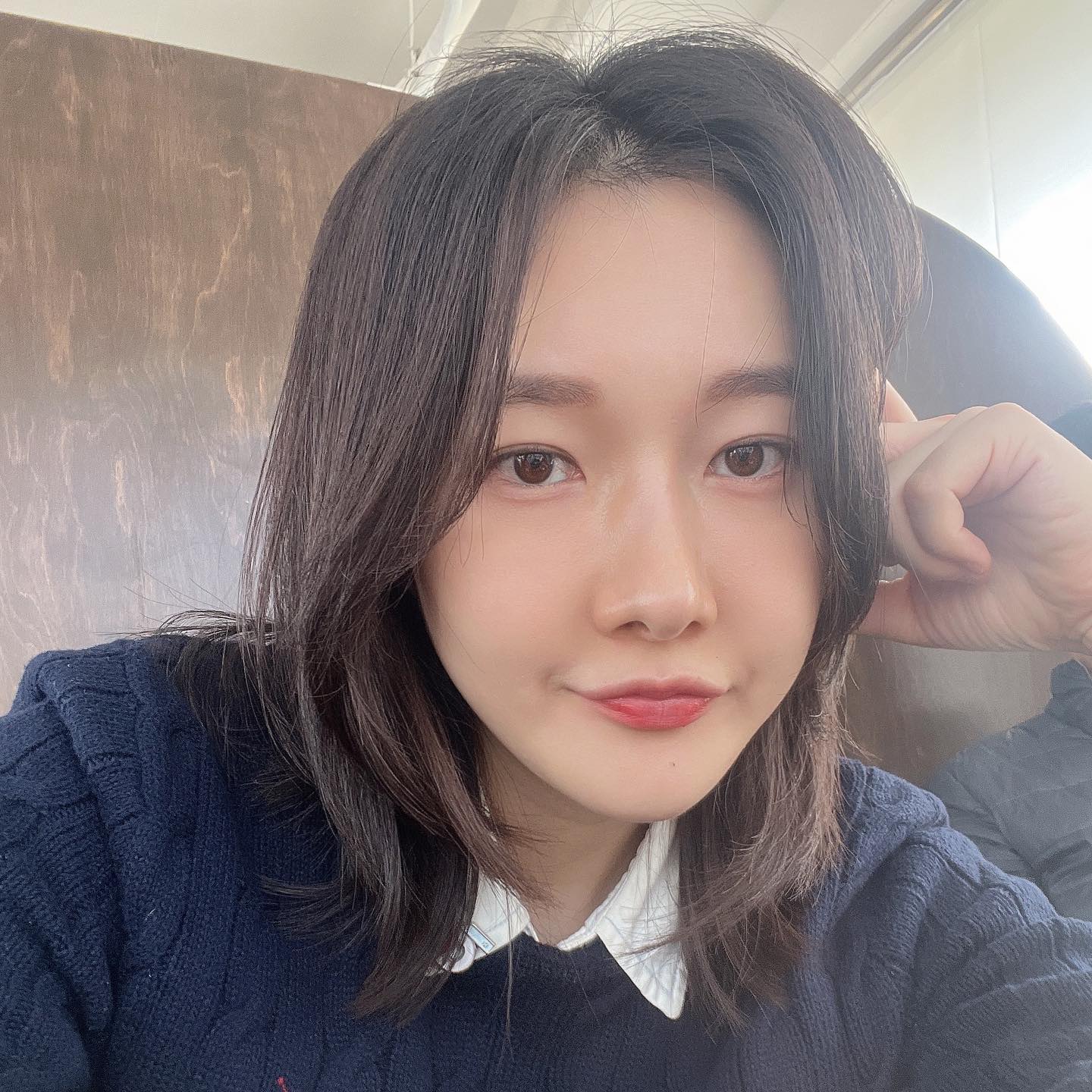 머리에 잔디가 나기 시작했다..🌱
거참 거슬리네

3월에도 부지런히 최으노랑 추억쌓아야지
얼른 벚꽃이 피는 봄이 찾아오길💓
#6개월아기 #엄마일상 #헤이리마을카페