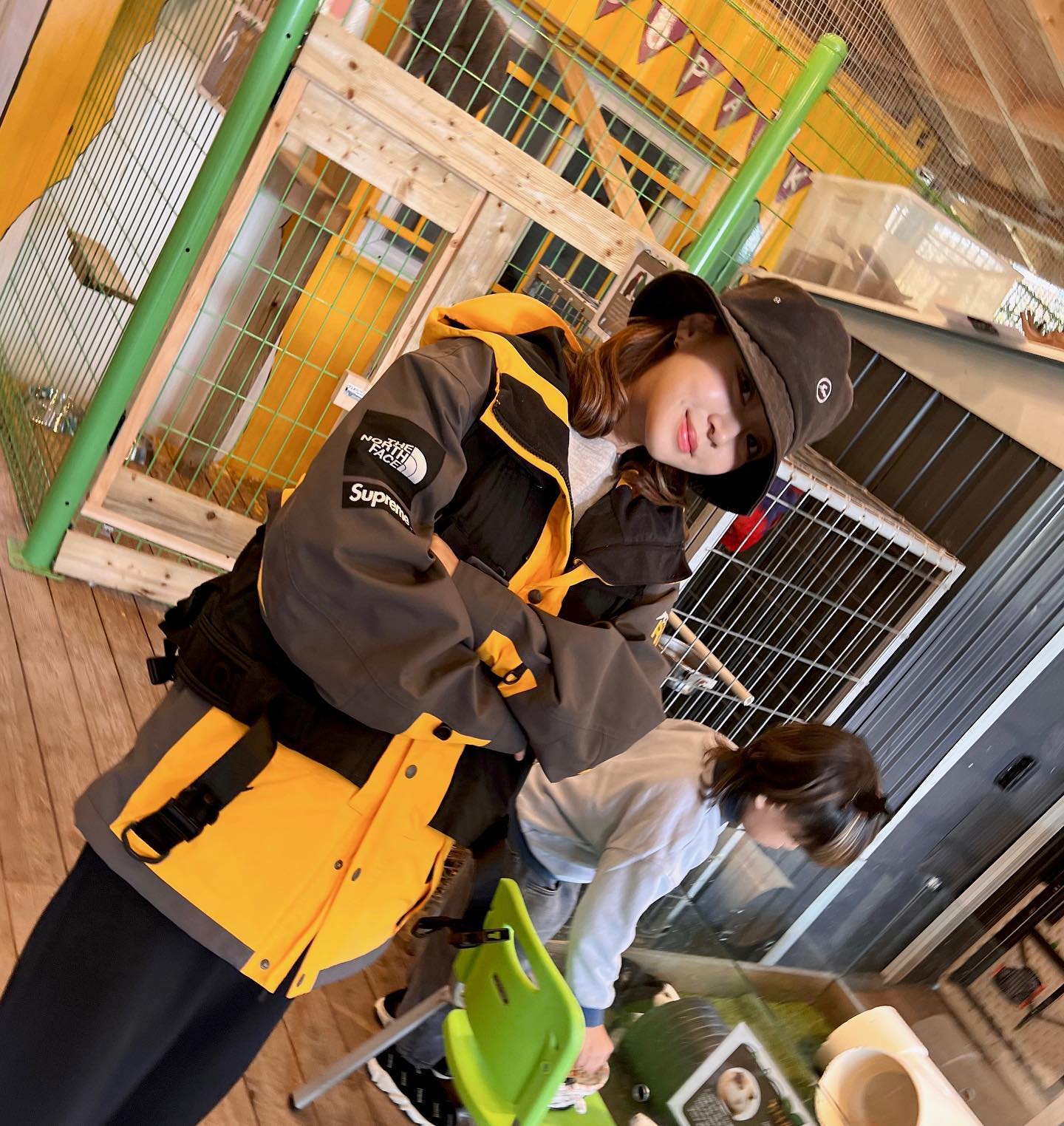 🖤💛 #슈노 #이쁘다 #supreme #ootd